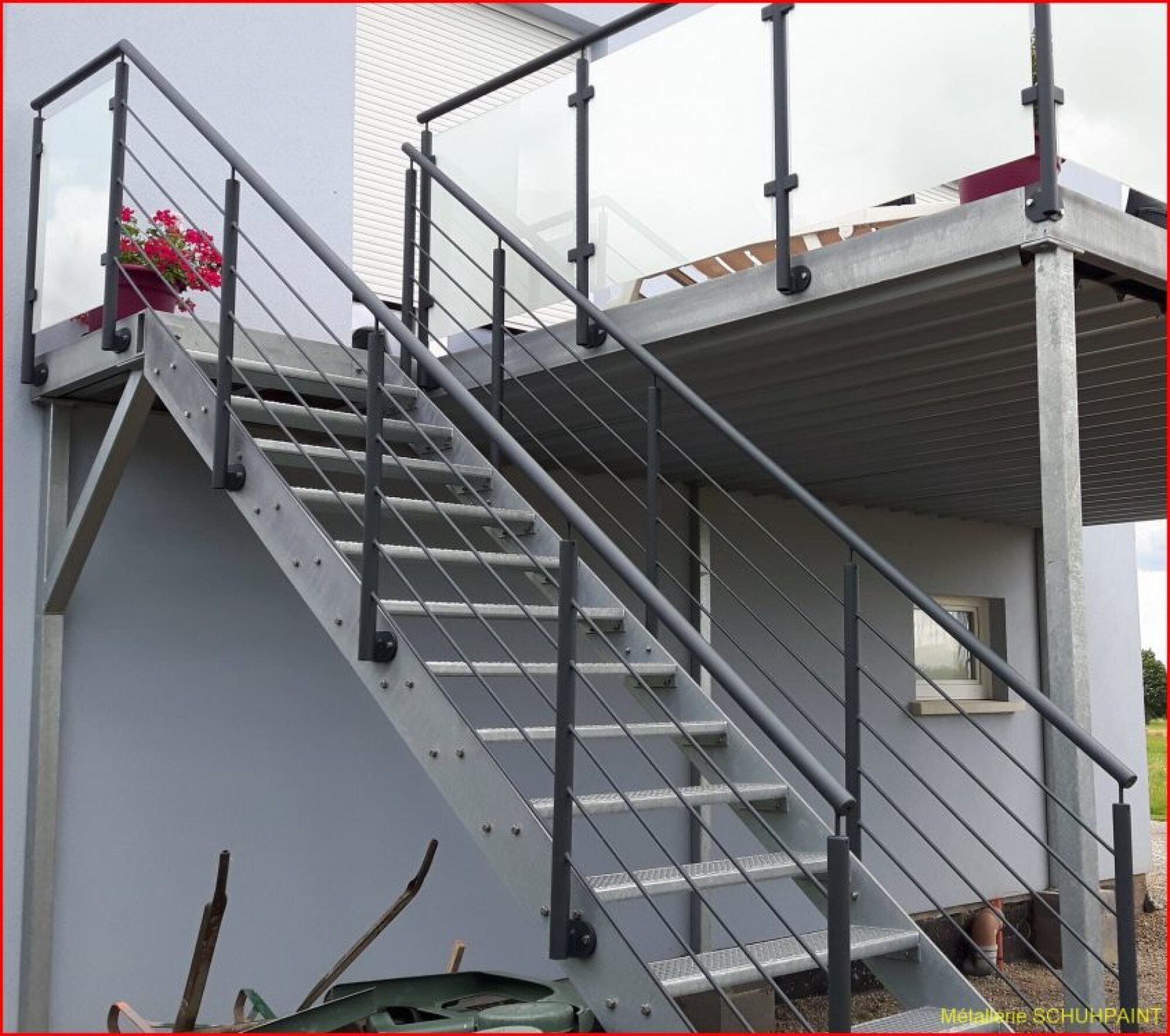 Escalier complet H2.5M – Marches en caillebotis 30×10 : 2 Rampes thermolaquées