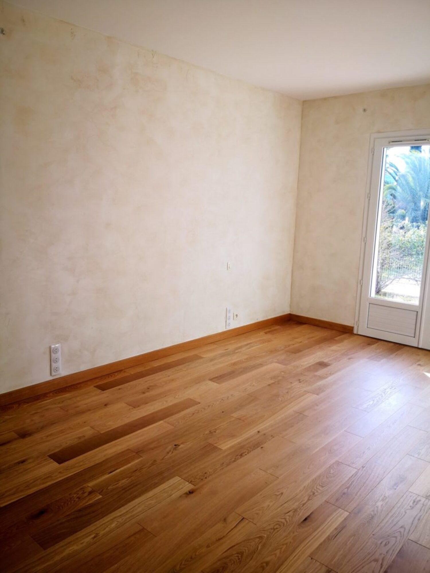 Pose de revêtement de sol en Parquet stratifié