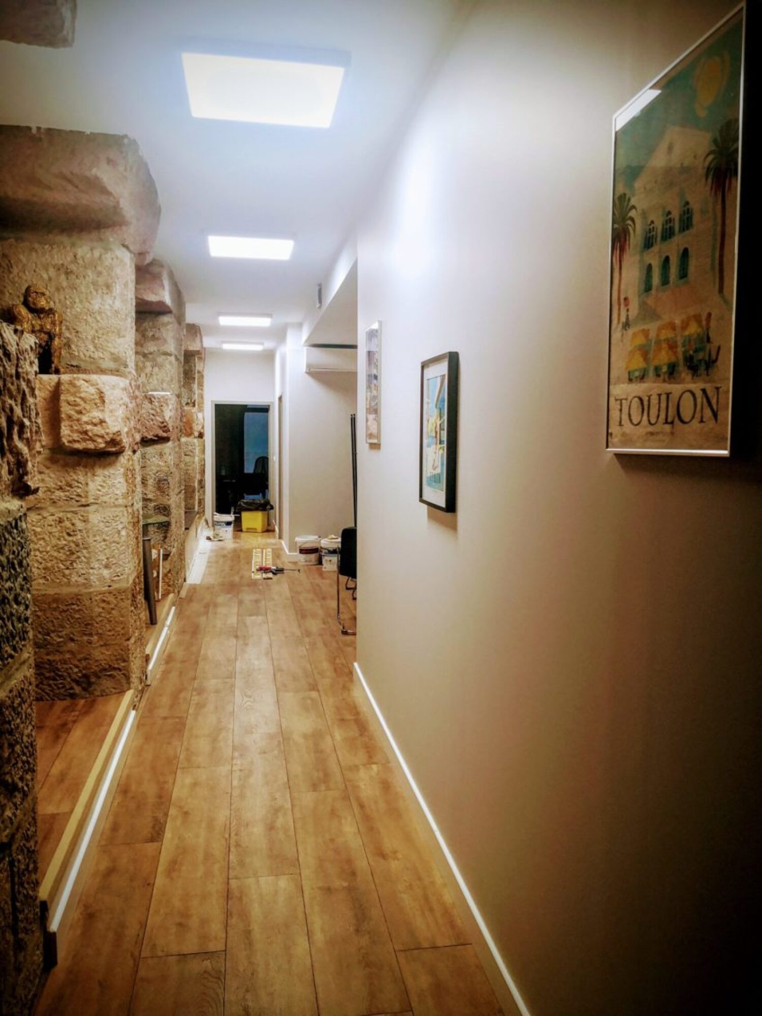 Pose de revêtement de sol en Parquet stratifié