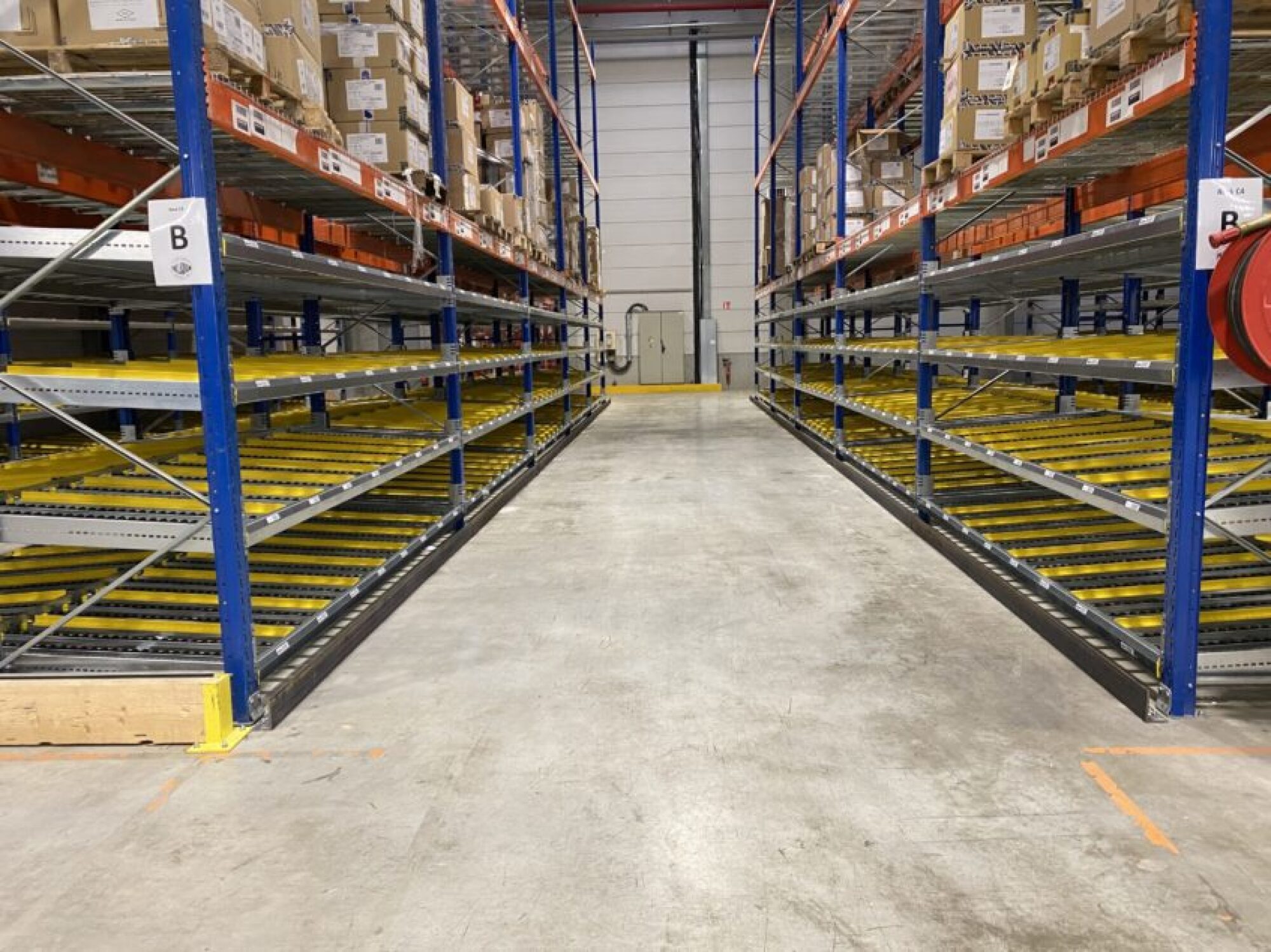 Rayonnage dynamique colis