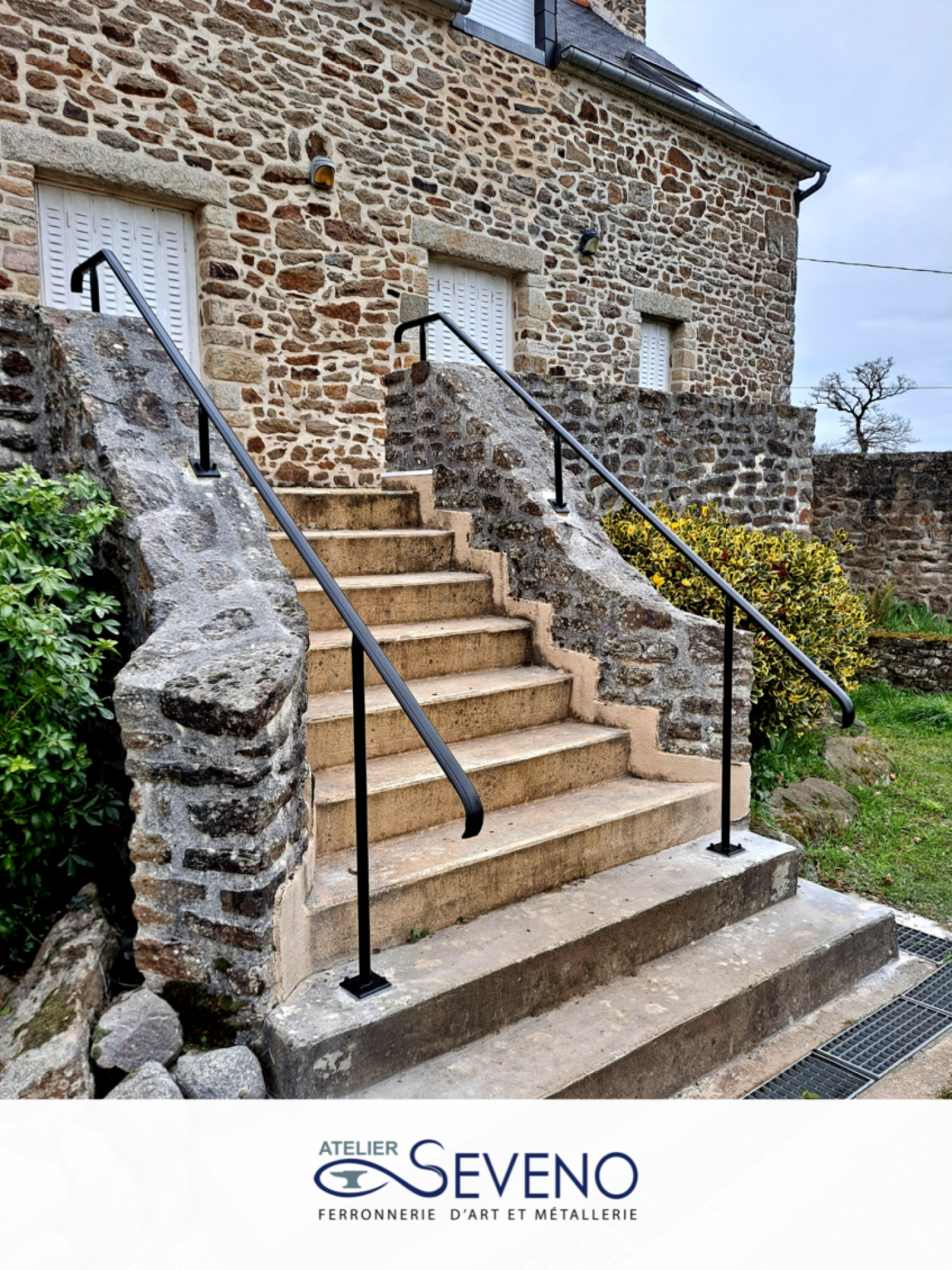 Réalisation de main courante en acier sur-mesure