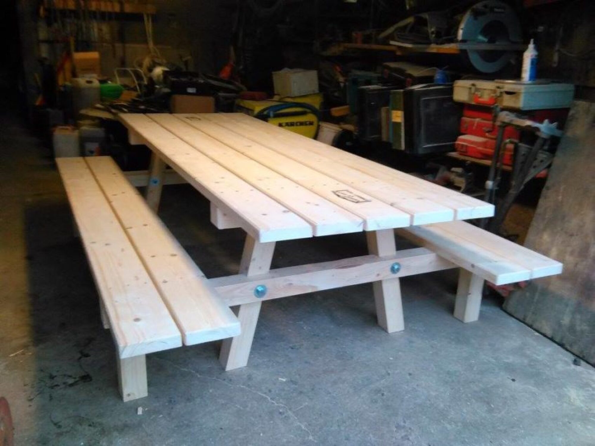 Table en bois fait main en pin Douglas