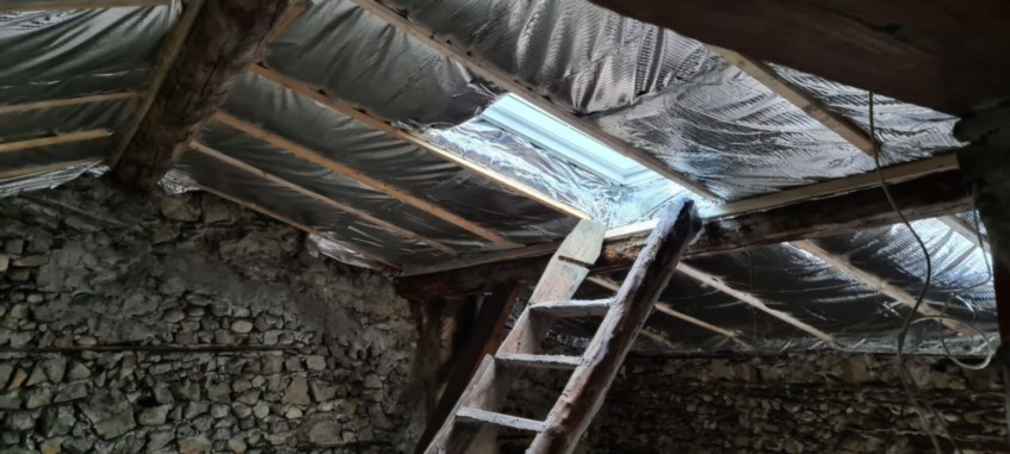 Travaux d'isolation : isolation sous rampant