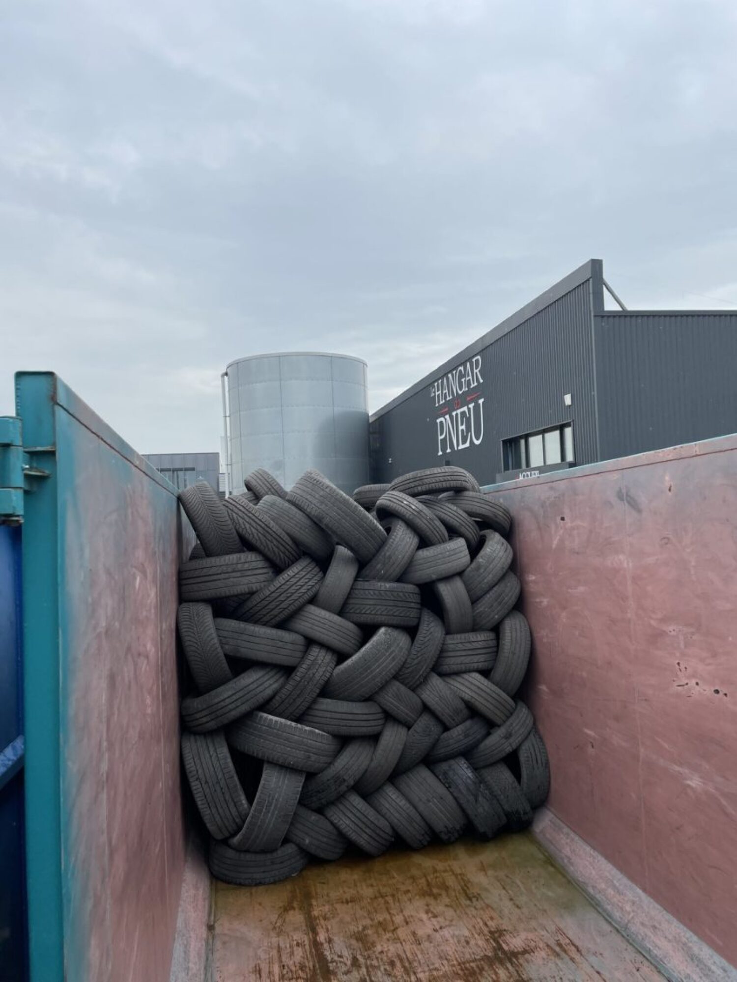 Recyclage des pneumatiques usagés