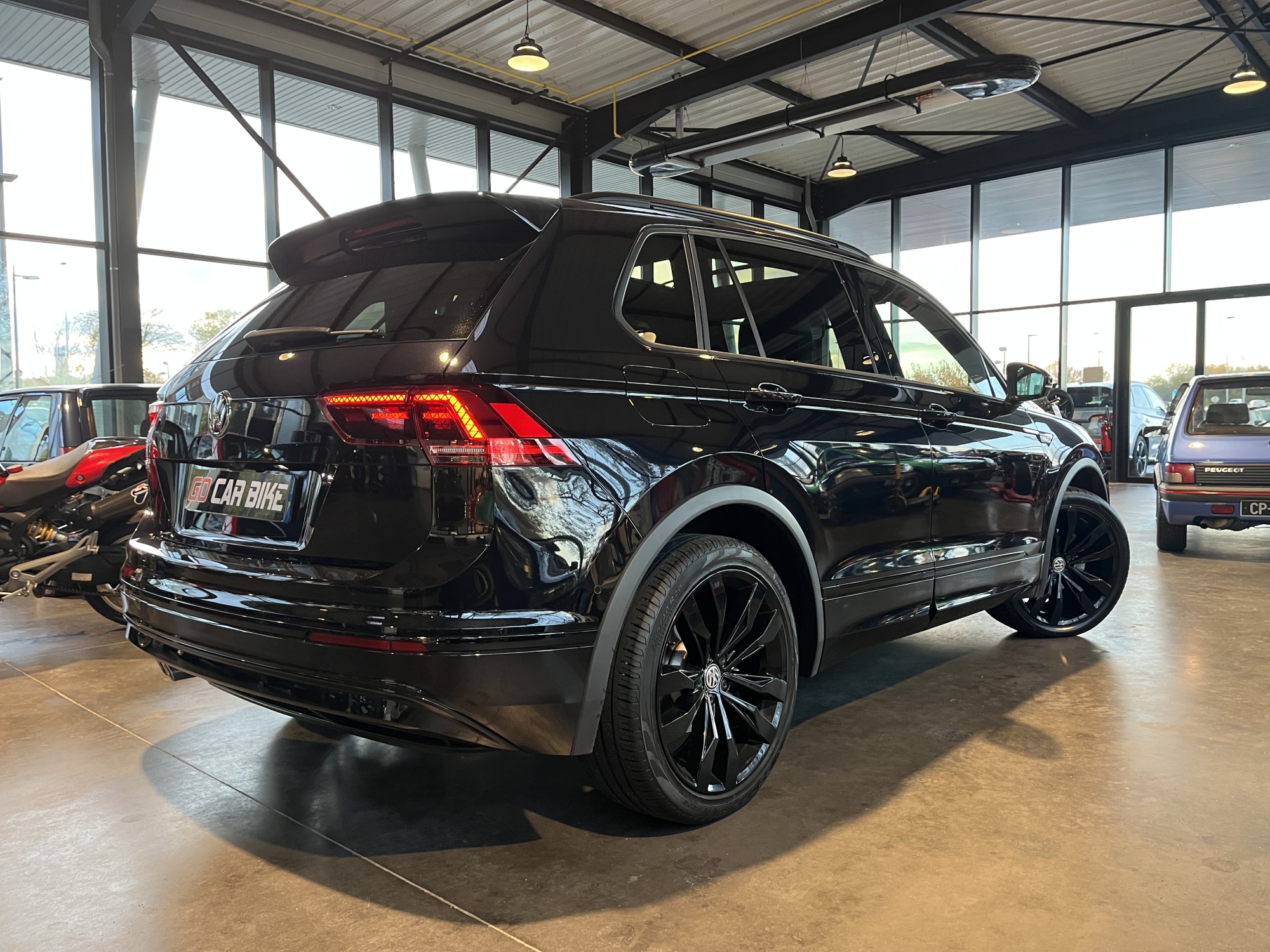 Tiguan Black R-Line TDI 150 DSG