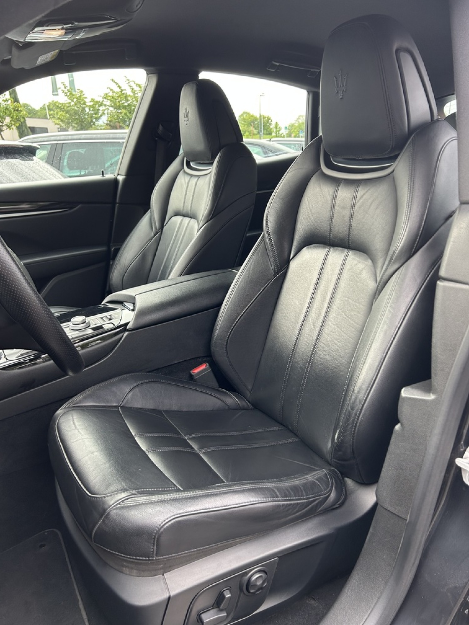 Levante 3.0 V6 275 ch Pneumatique GPS Xenon Camera Keyless 21P