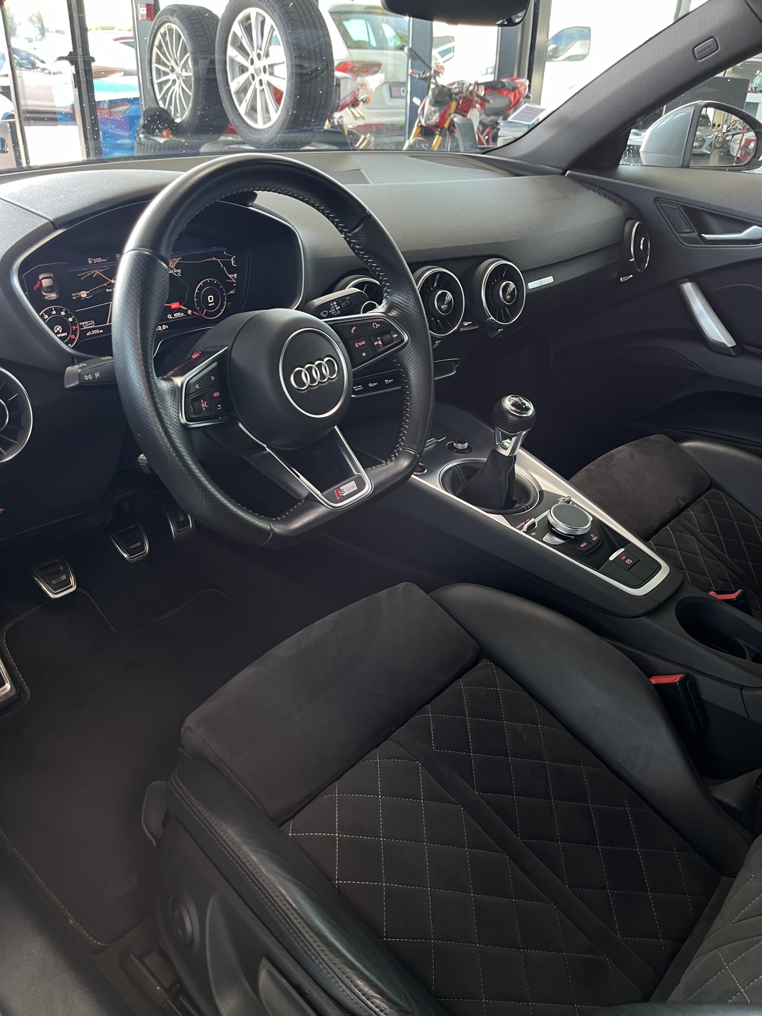 TT Coupe TFSI 180 ch S-Line Virtual GPS LED Keyless 18P