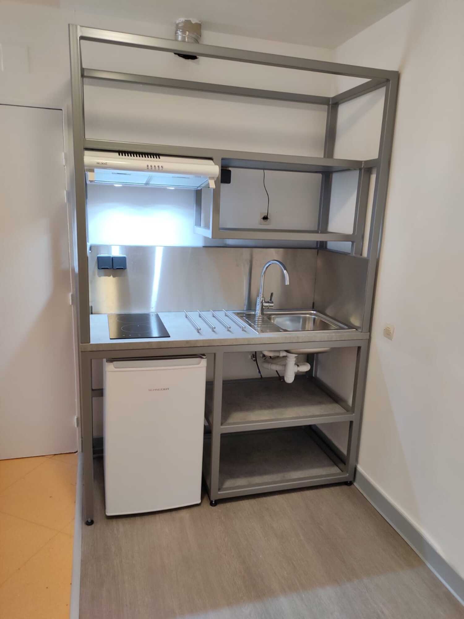 Cuisinettes acier extérieur