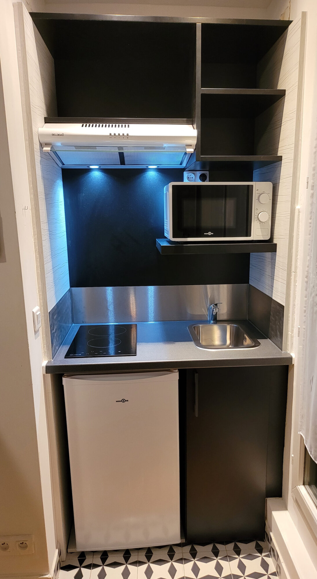 Cuisinettes bois monobloc ouverte