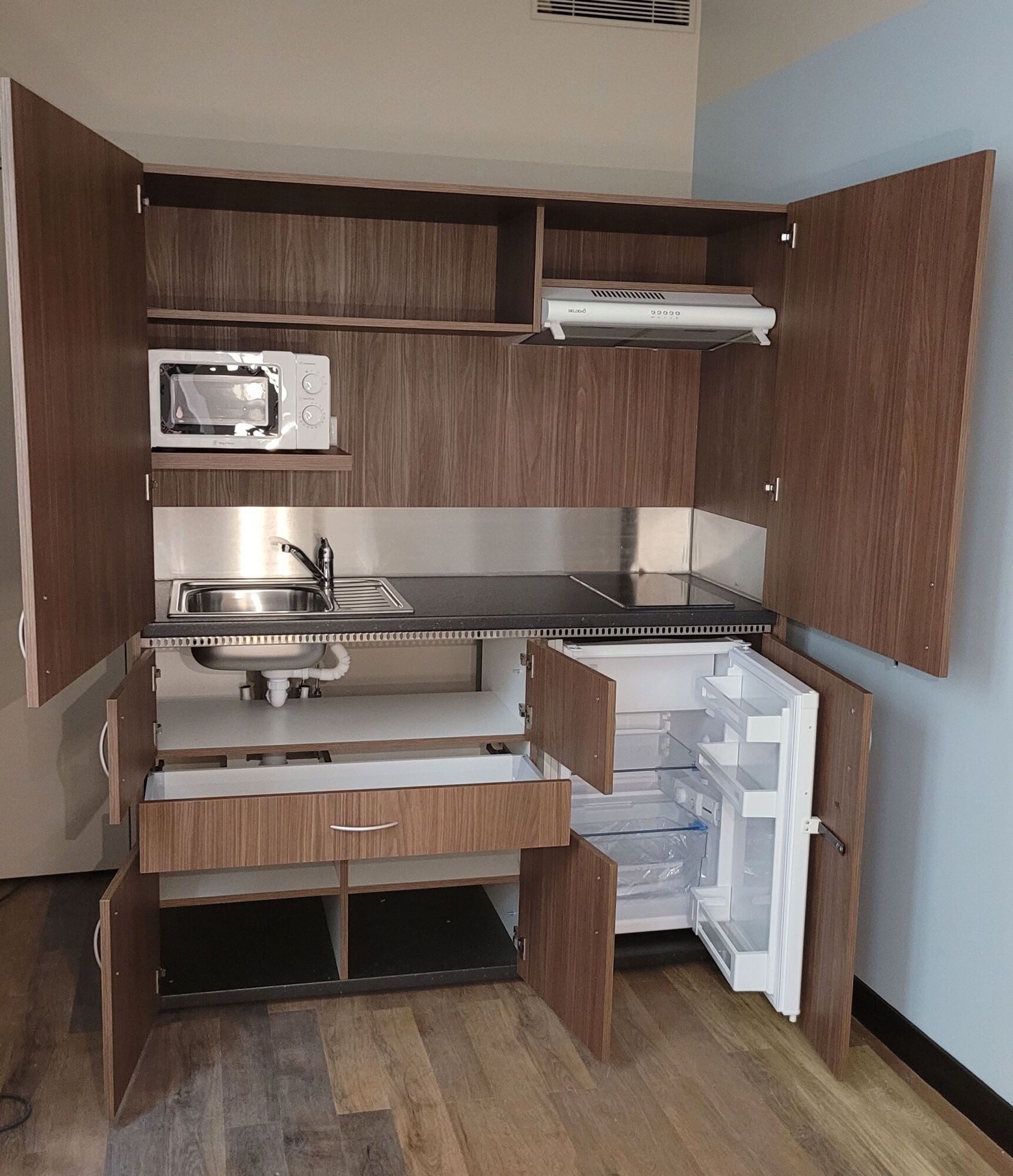 Cuisinette bois type armoire