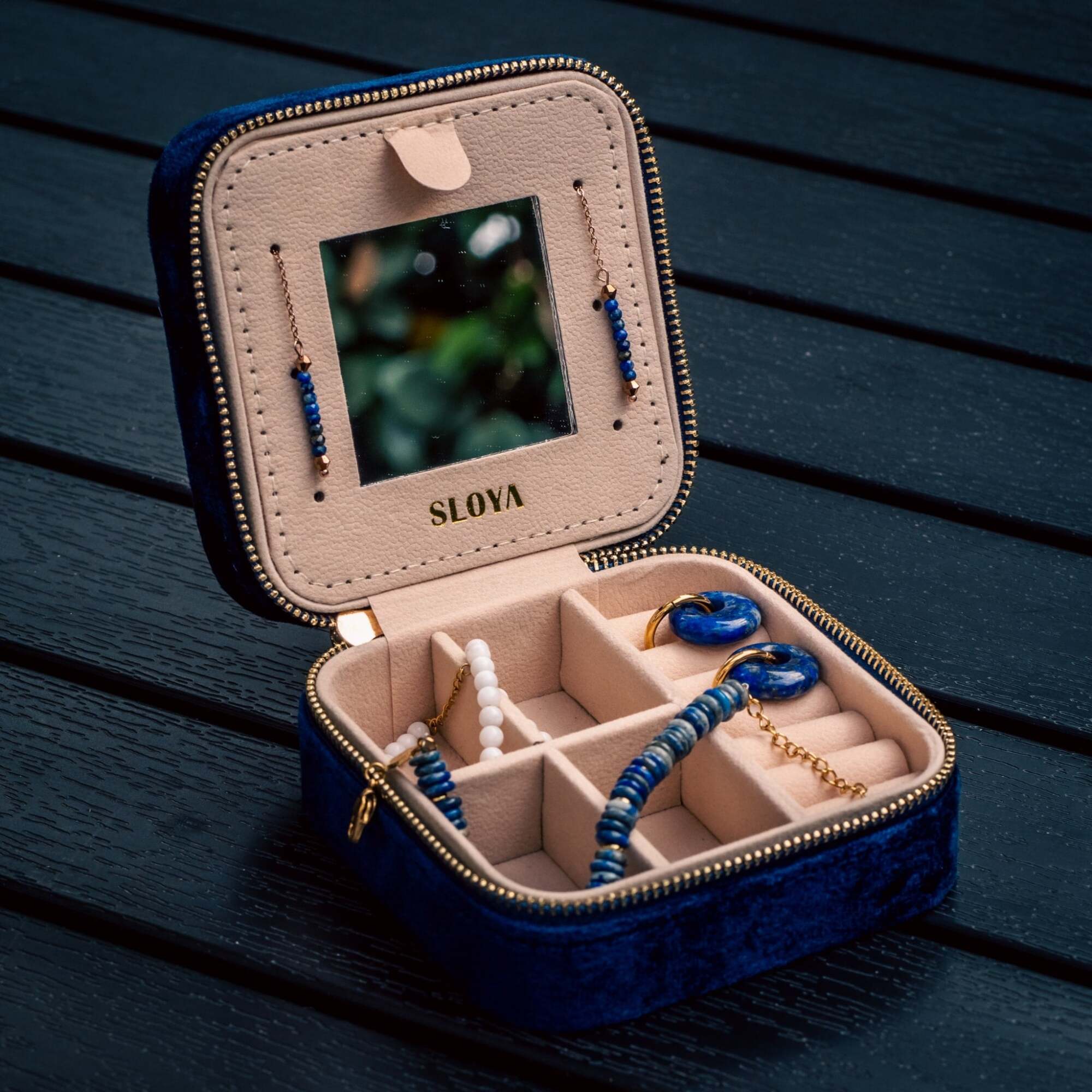 Boîte à bijoux velours bleu lapis-lazuli