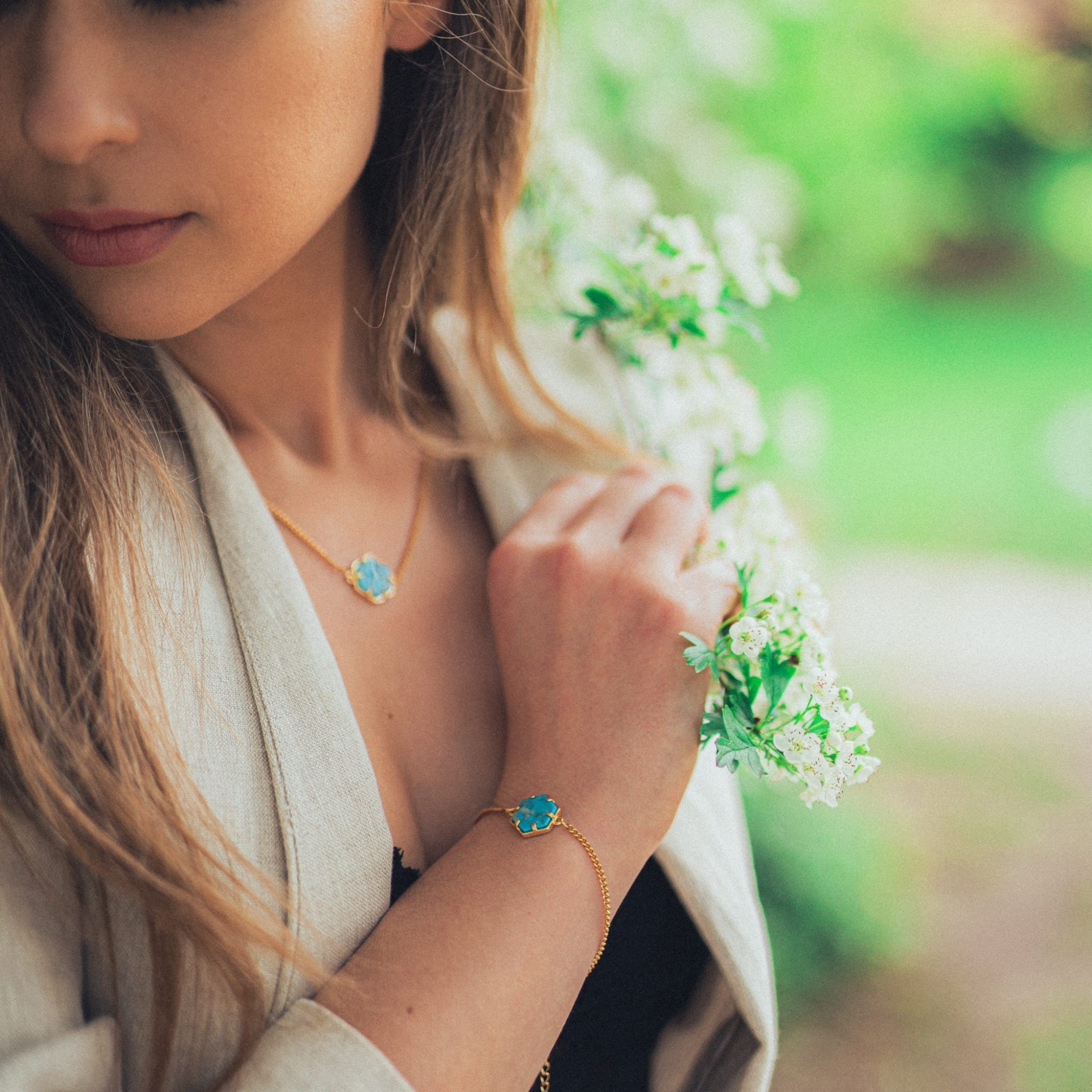 Collier et bracelet Hexalia en pierres Turquoise