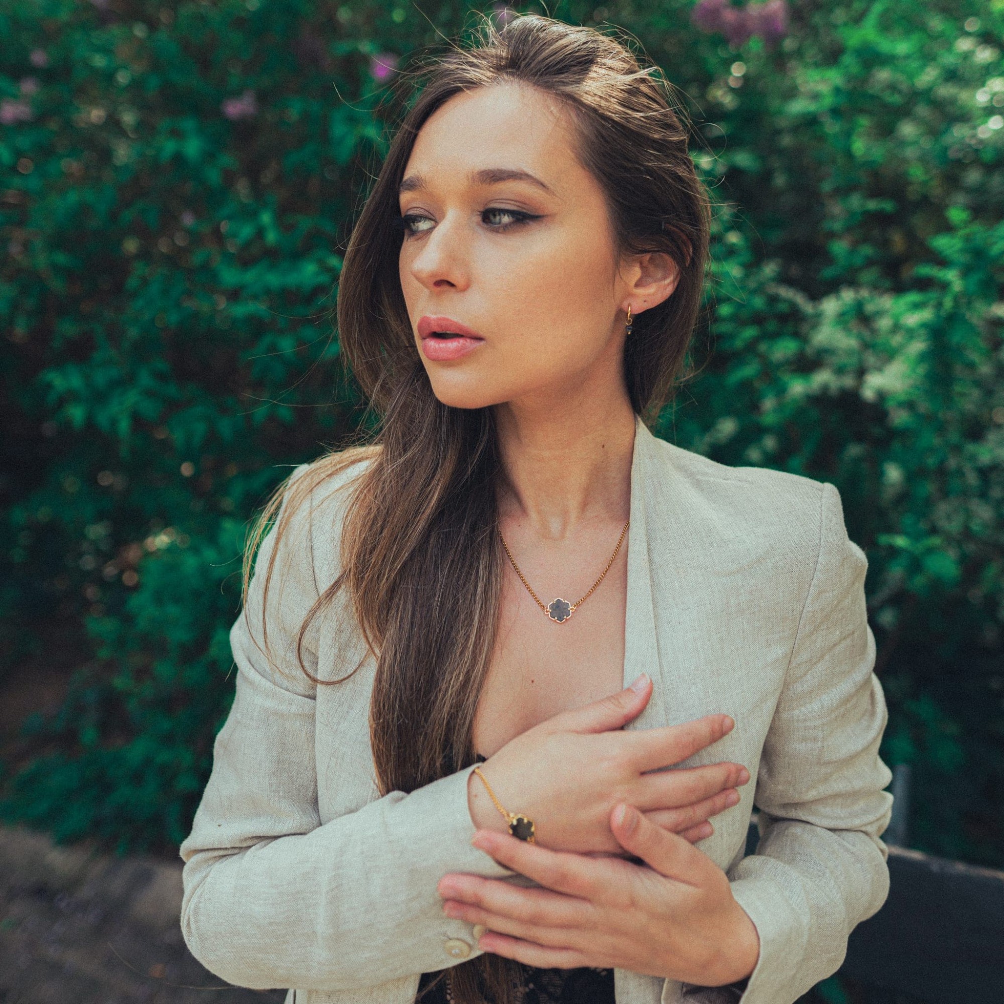 Collier Hexalia en pierres Labradorite