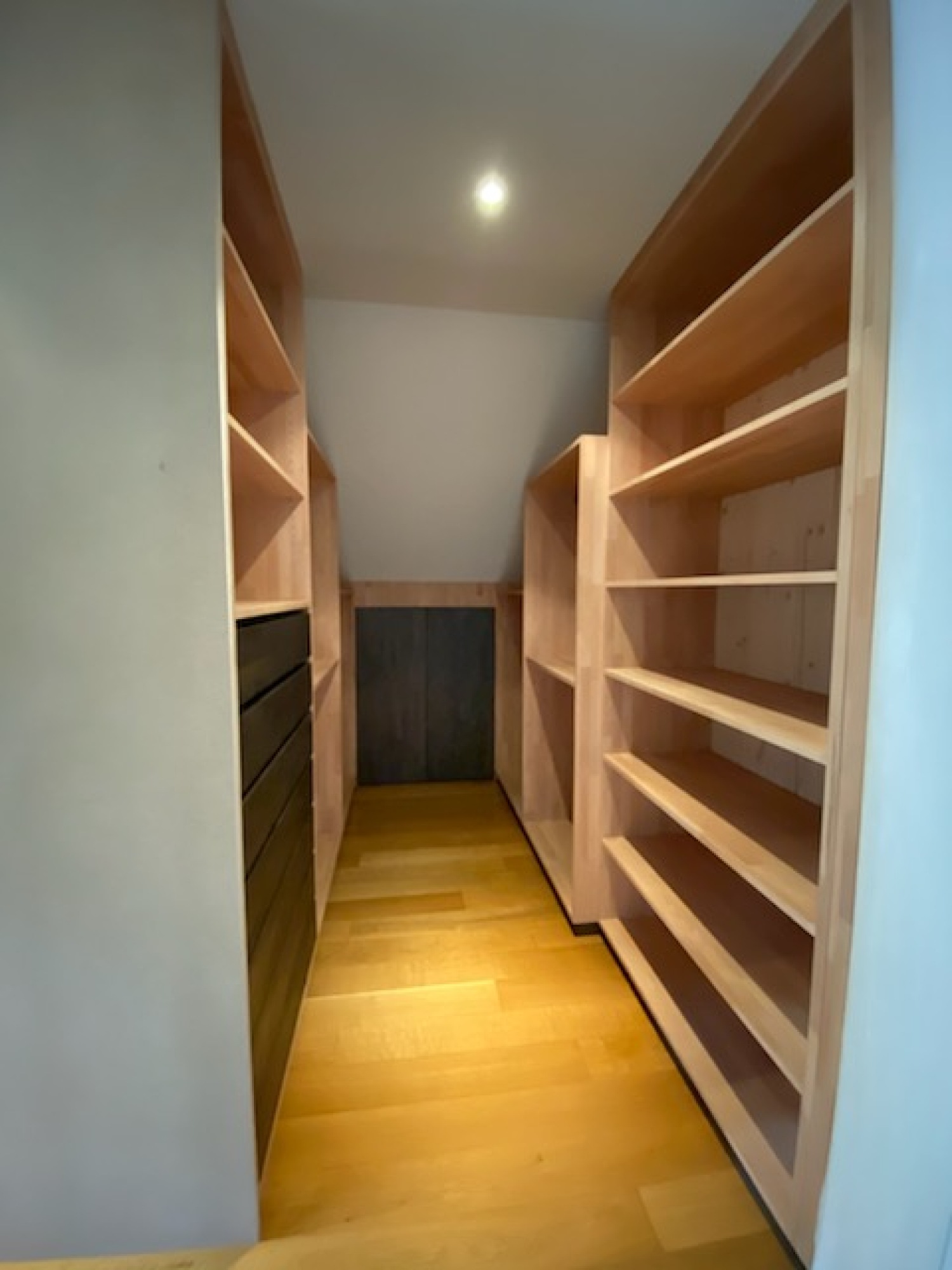 Dressing sous pente sur-mesure