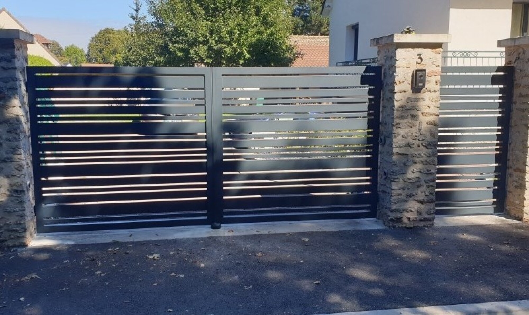 Vente de portails tous types