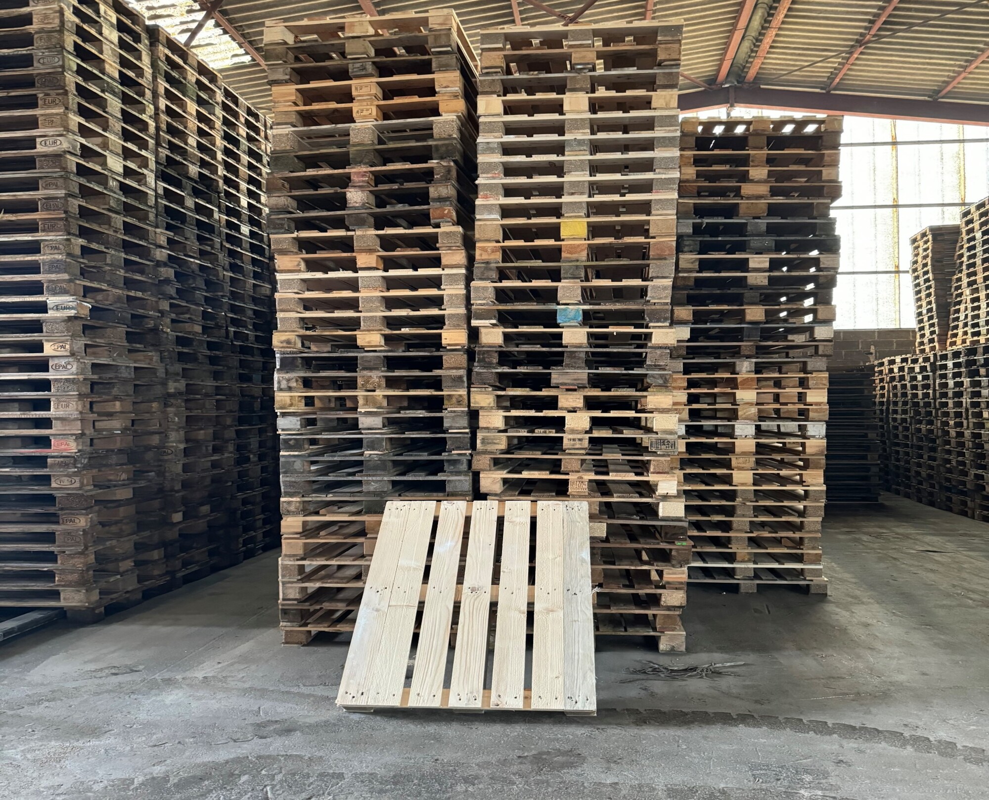 Palette 1200x1000 demi/L 3 semelles