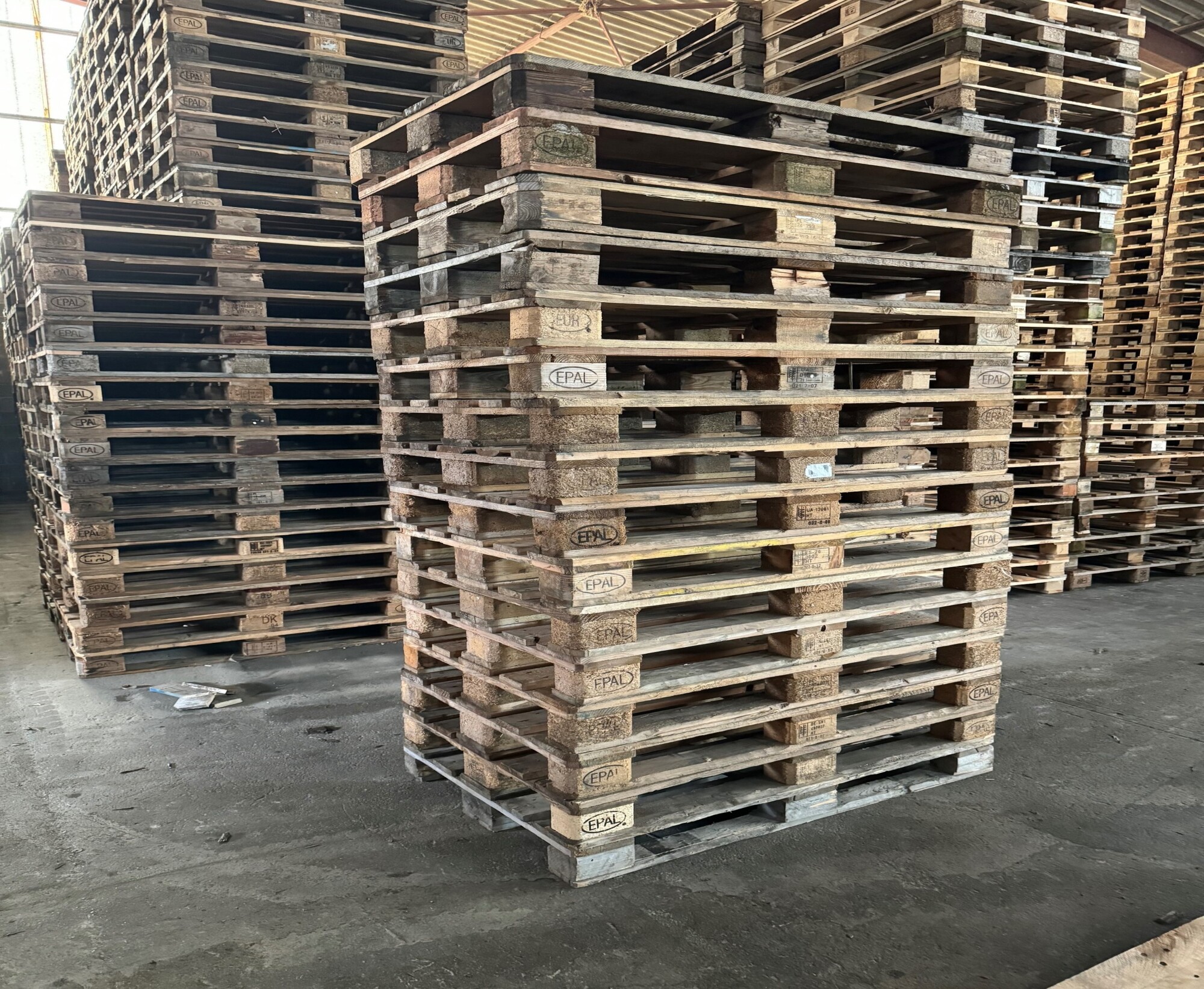 Palette Europe 2ème choix recyclées 1200x800