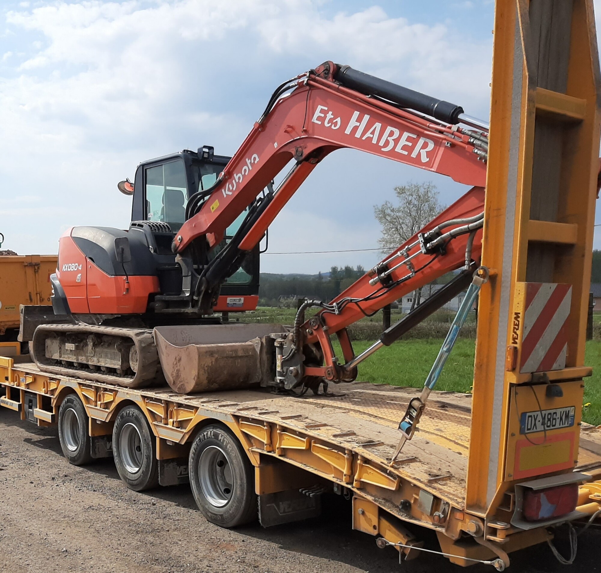 Location mini pelle 9T Kubota KX080