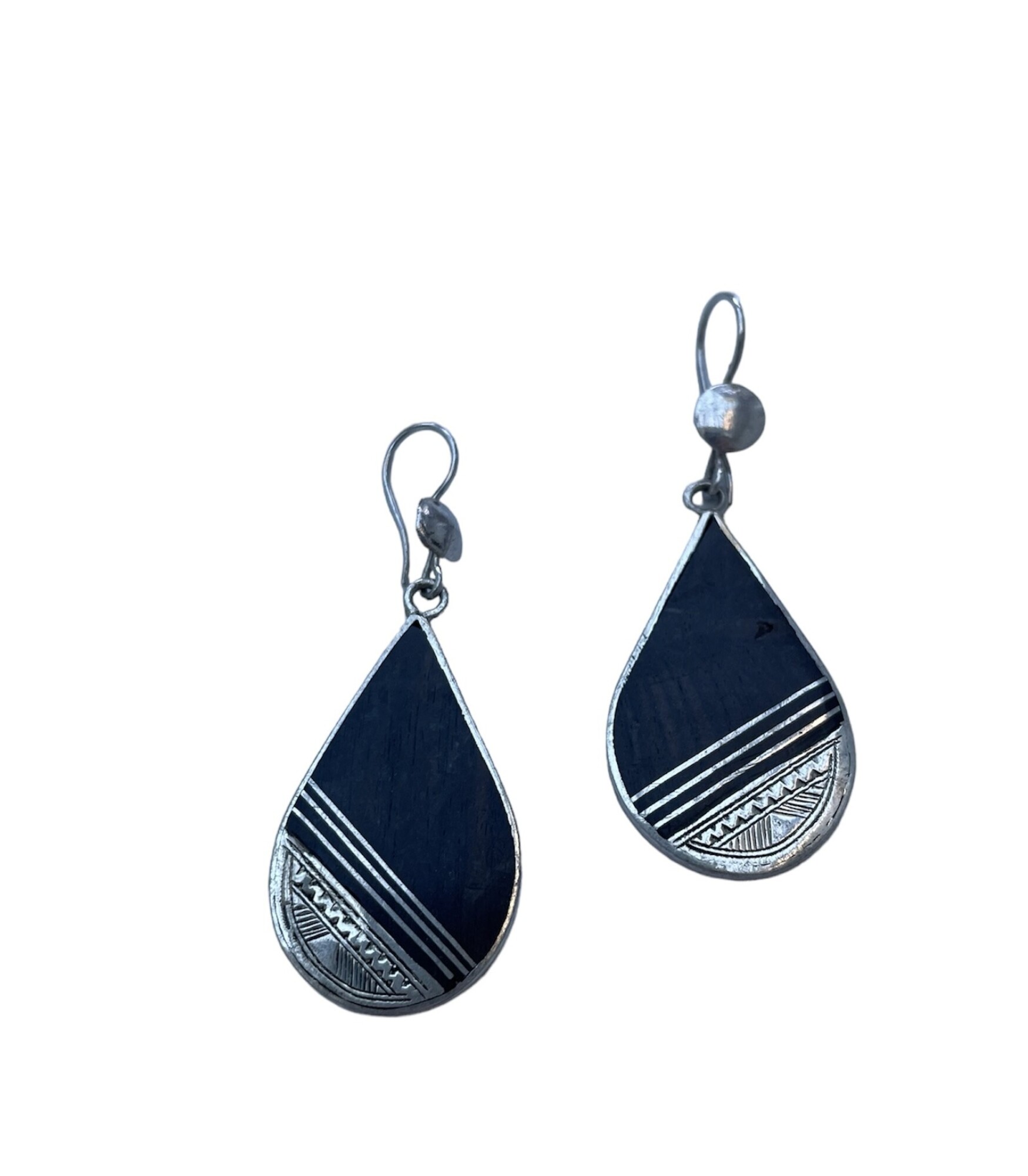 Boucle d'oreille touareg goutte ébène
