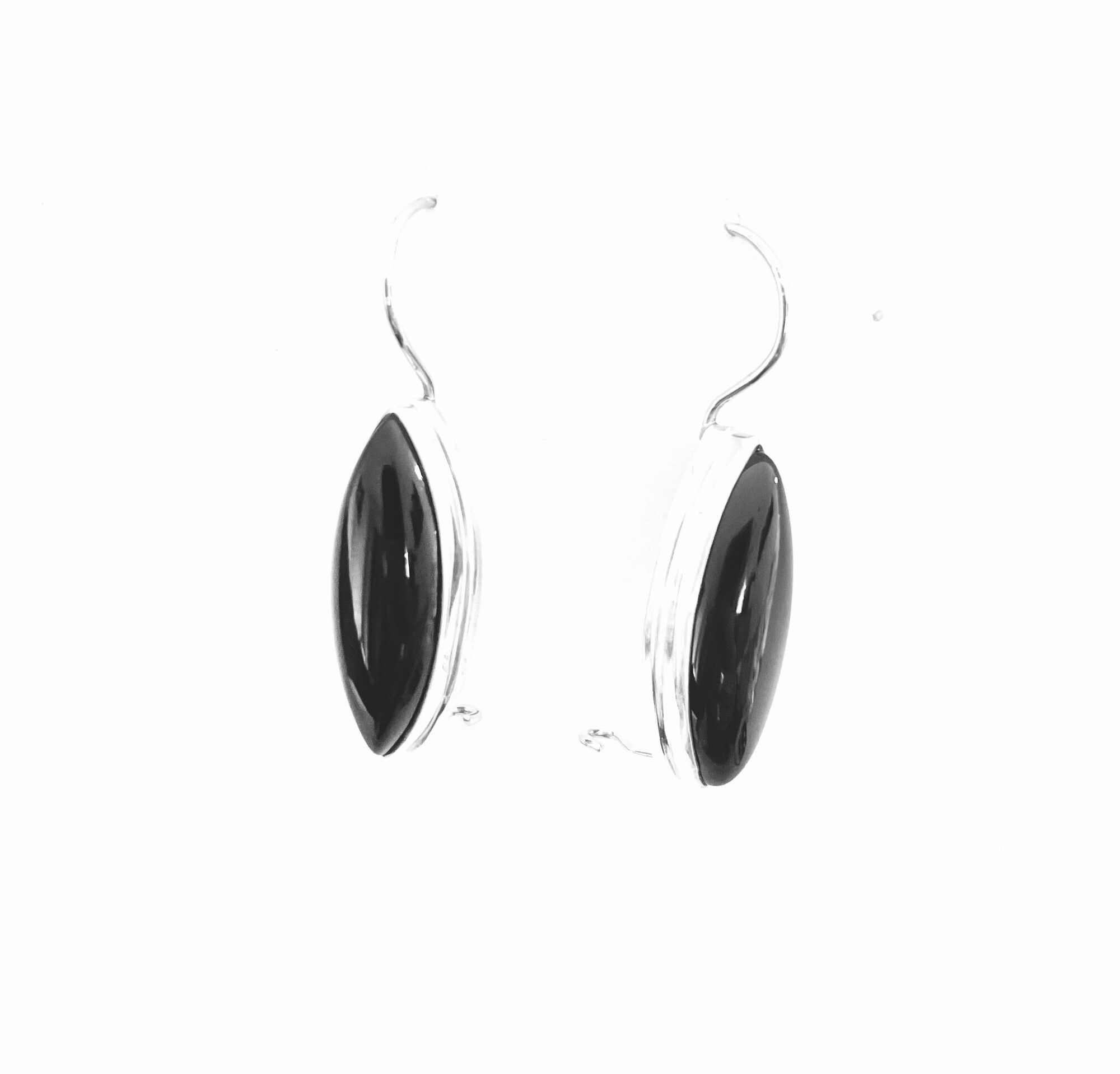 Boucles d'oreille amande agate noire