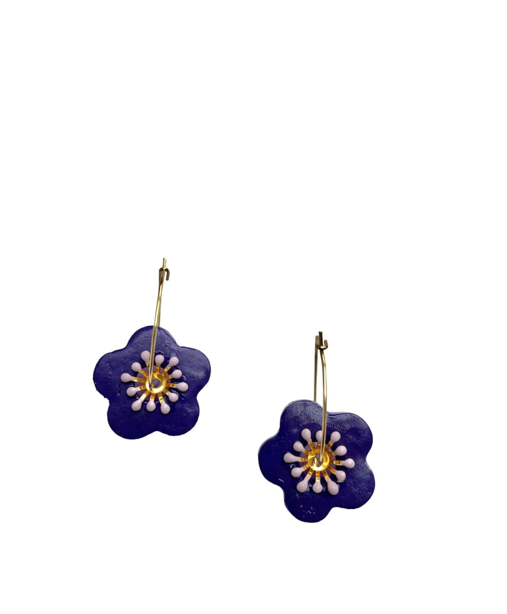 Boucles d'oreilles, créoles fleur violette en céramique - Modèle unique artisanal