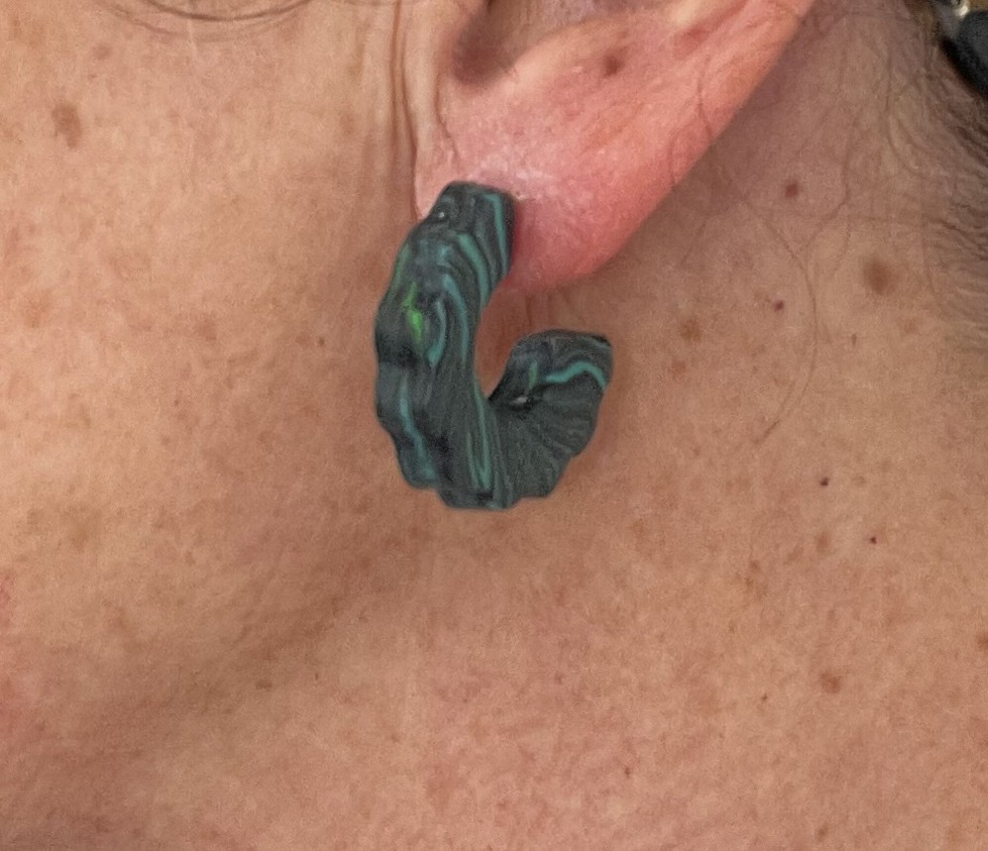 Boucles d'oreilles, créoles vertes - Modèle fait main