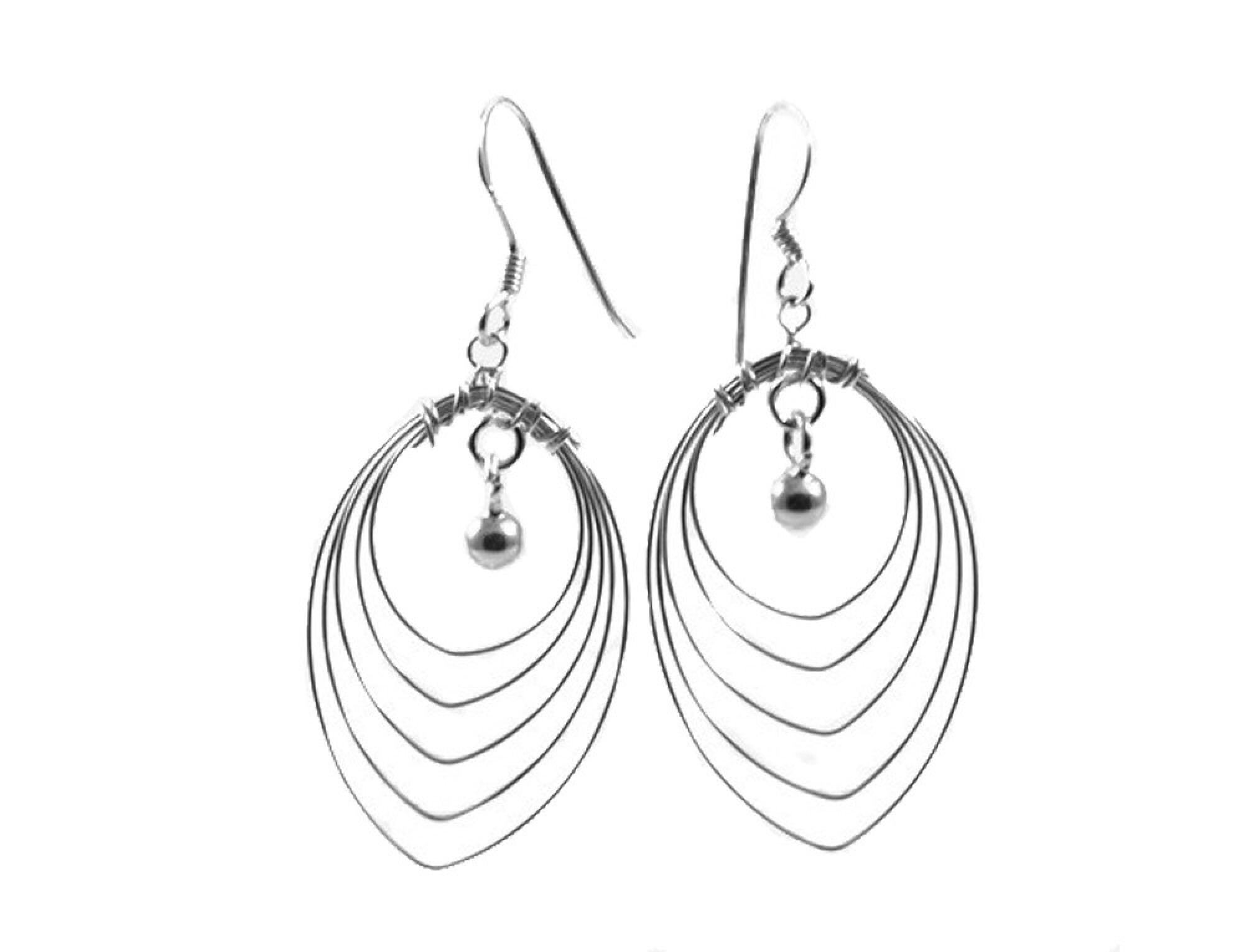 Boucles d'oreilles en argent forme amande
