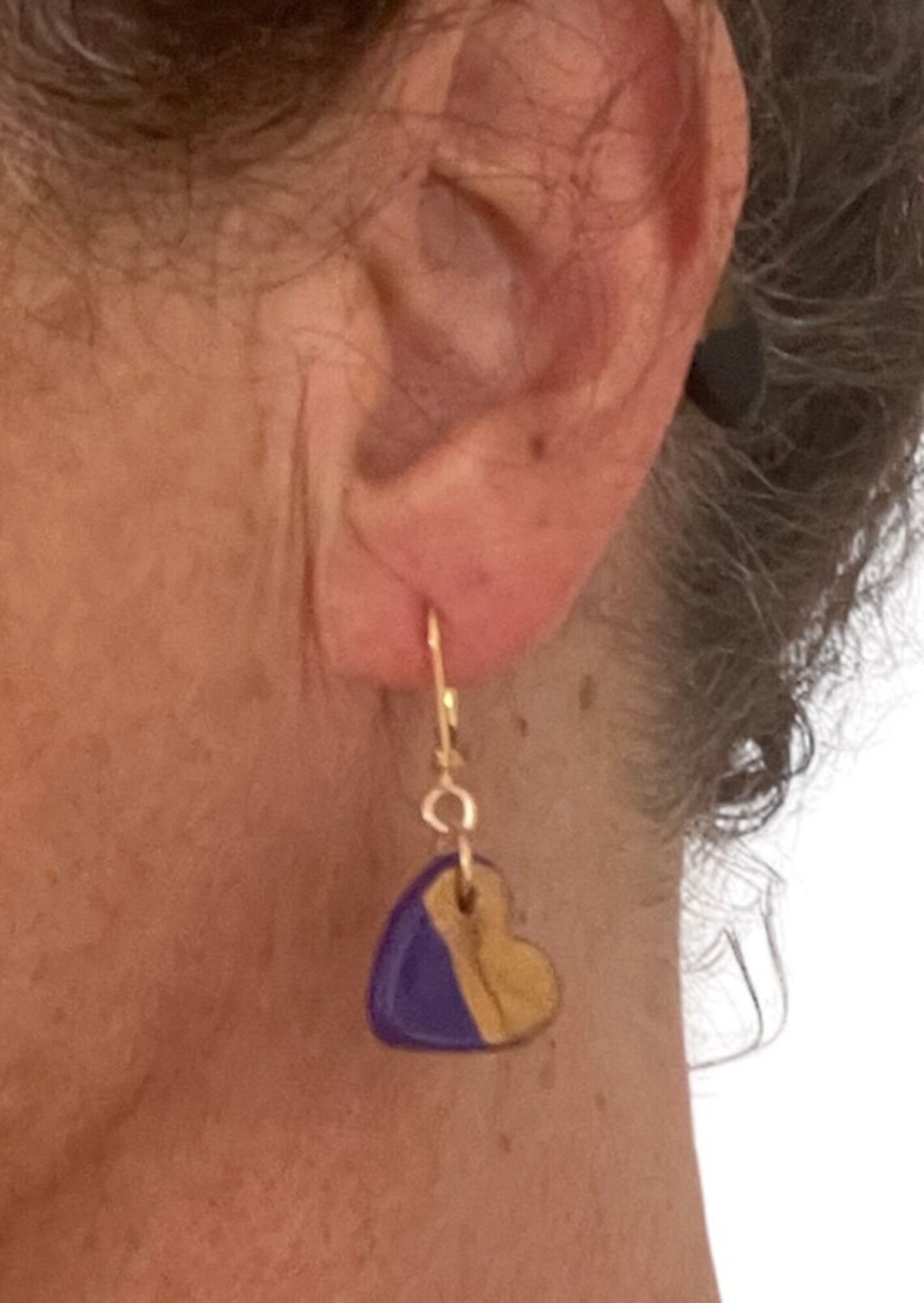 Boucles d'oreilles, pendantes en céramique violet et or