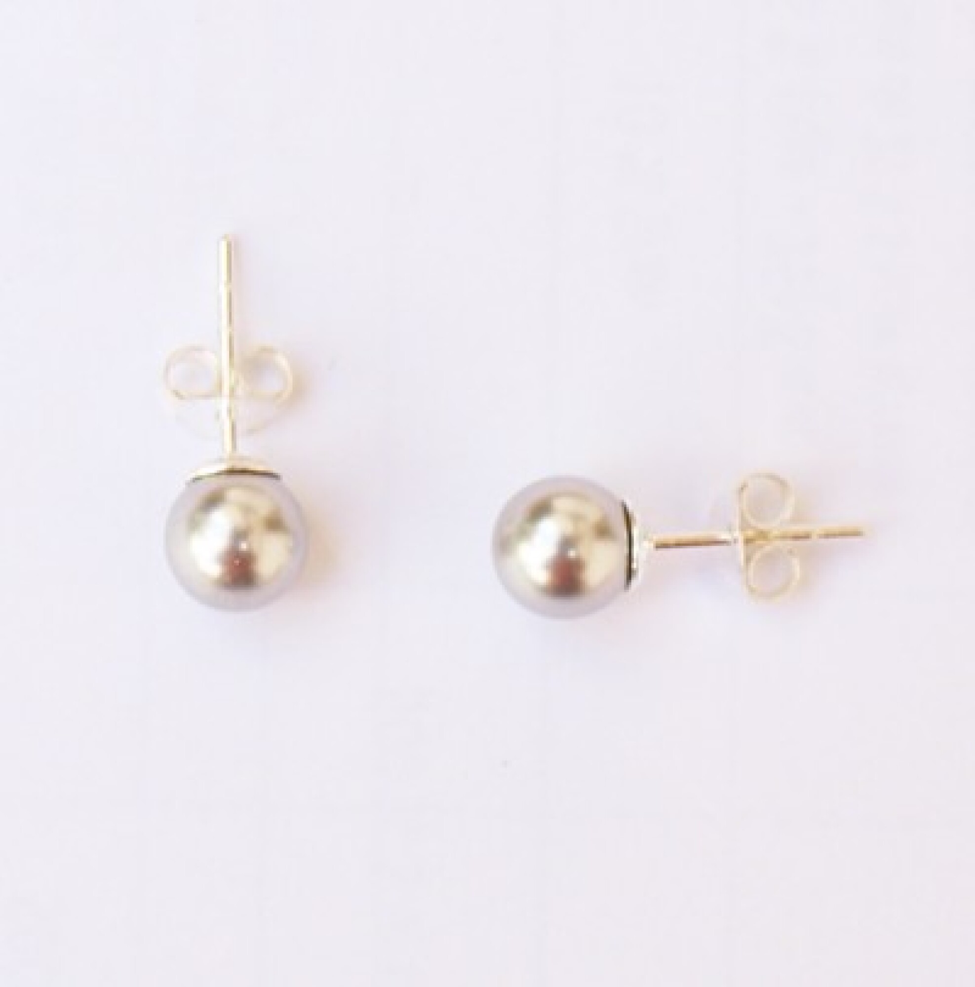 Boucles d'oreilles, puces en argent et perle grise