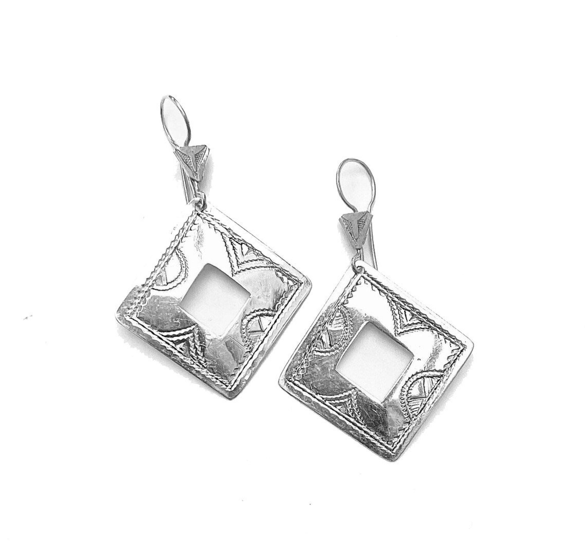 Boucles d'oreilles tradition ethnique berbère fabriquées à la main