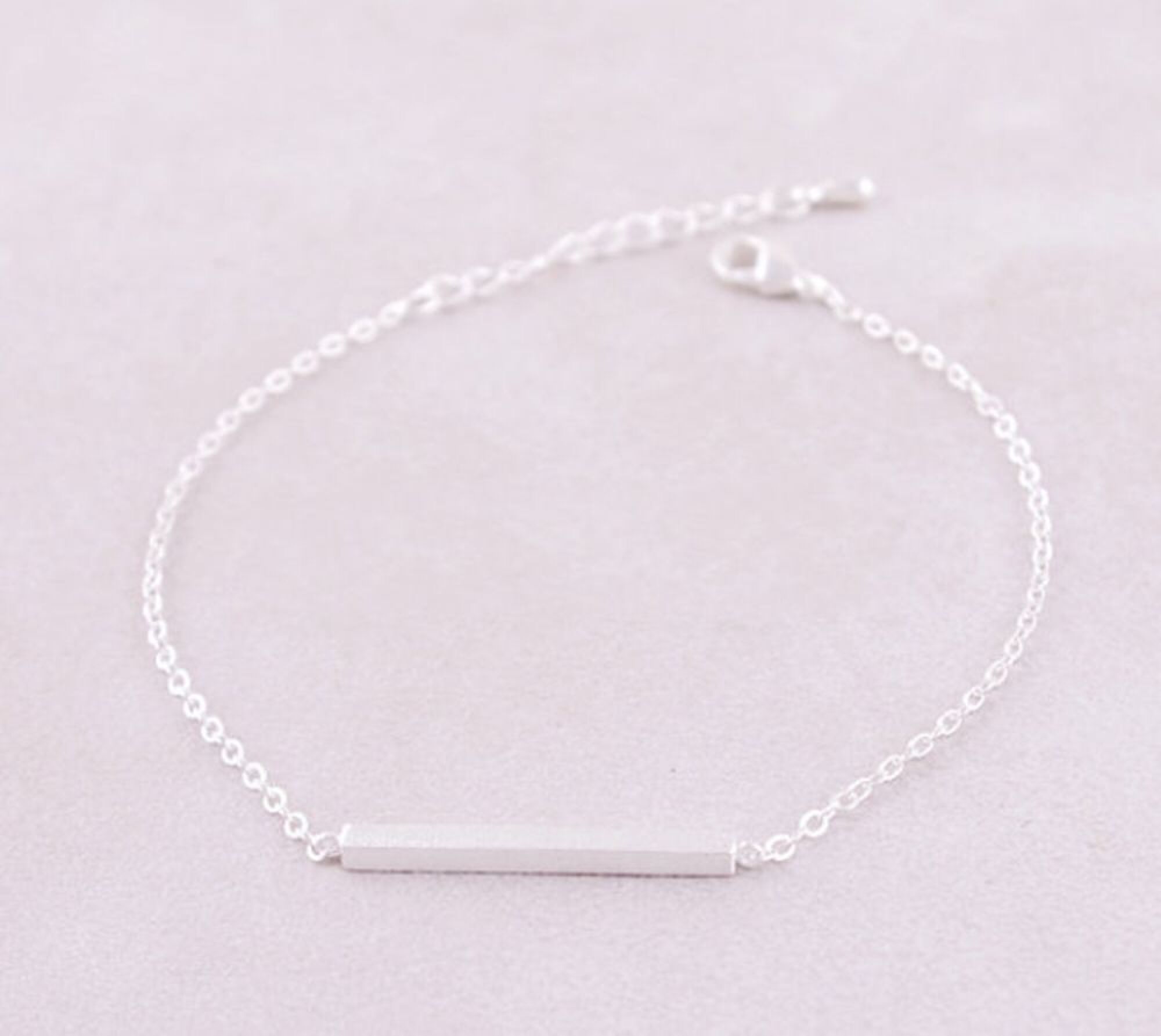 Bracelet argenté ou doré style gourmette fine