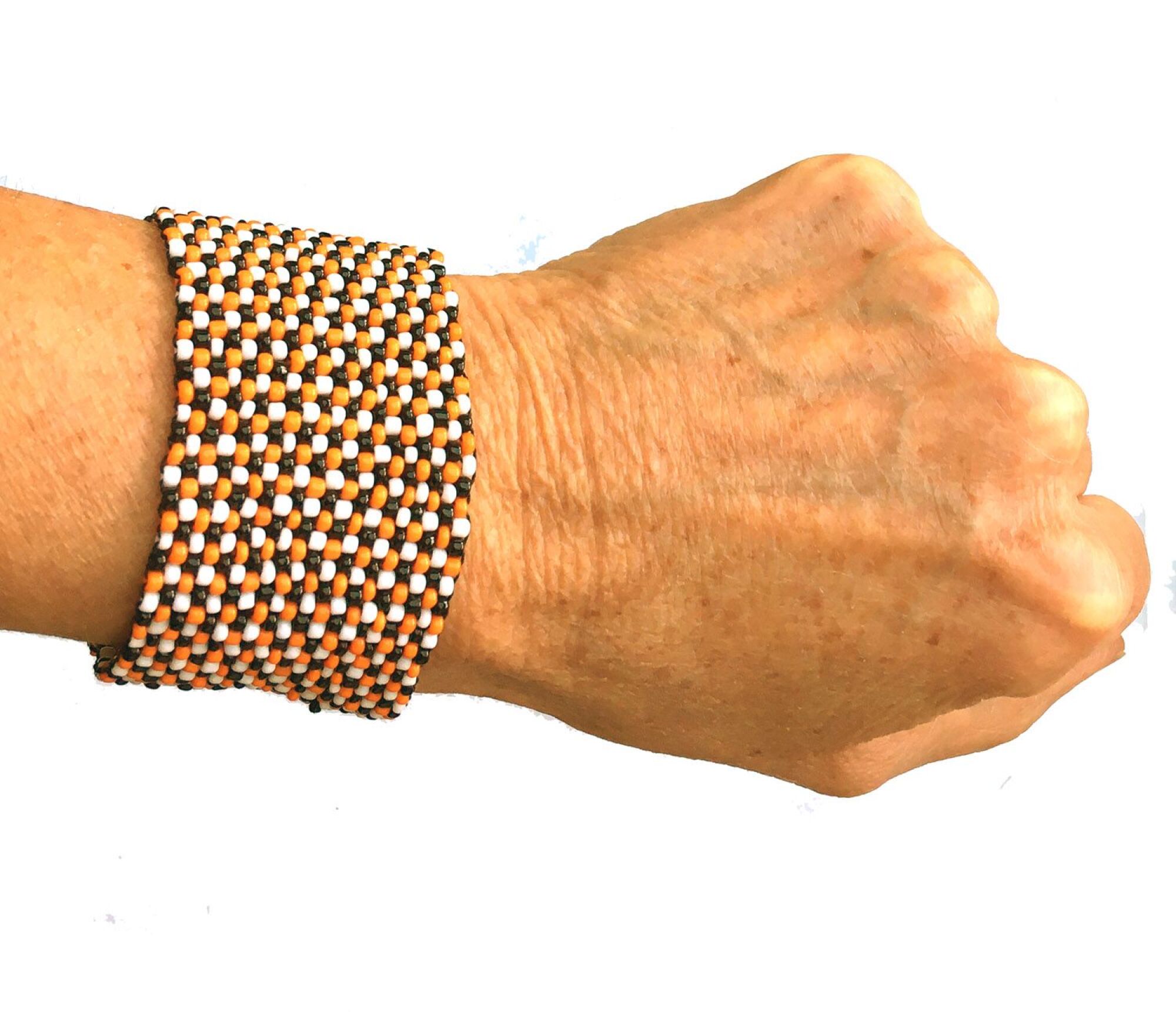 Bracelet manchette en perle fabriqué à la main