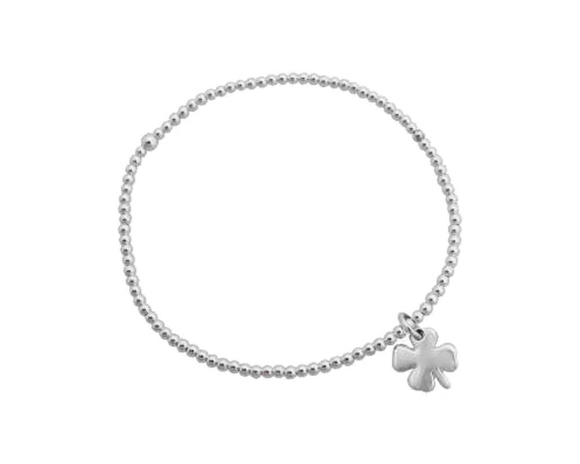 Bracelet perle d'argent et breloque trèfle
