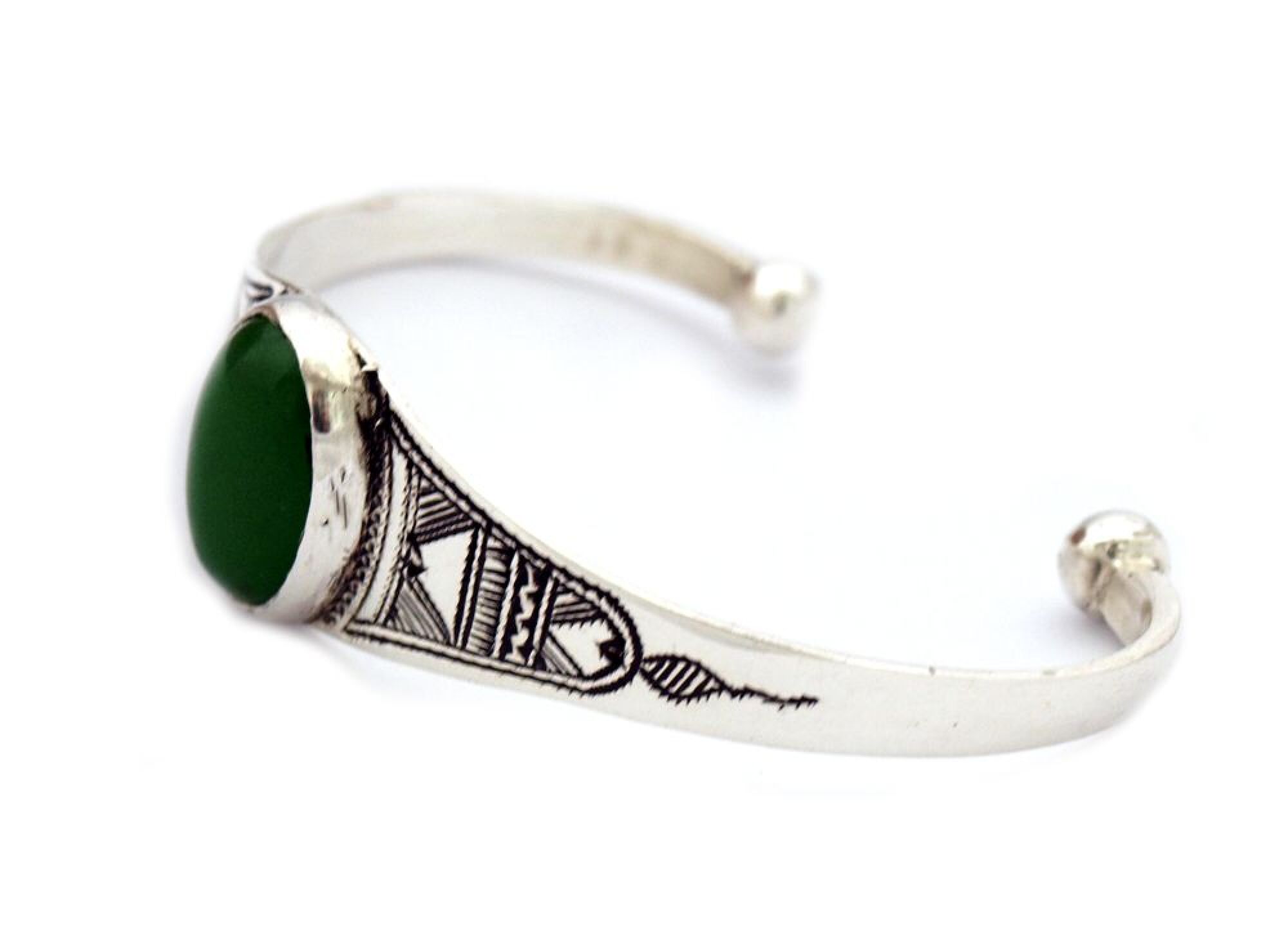 Bracelet touareg médaillon vert fait main