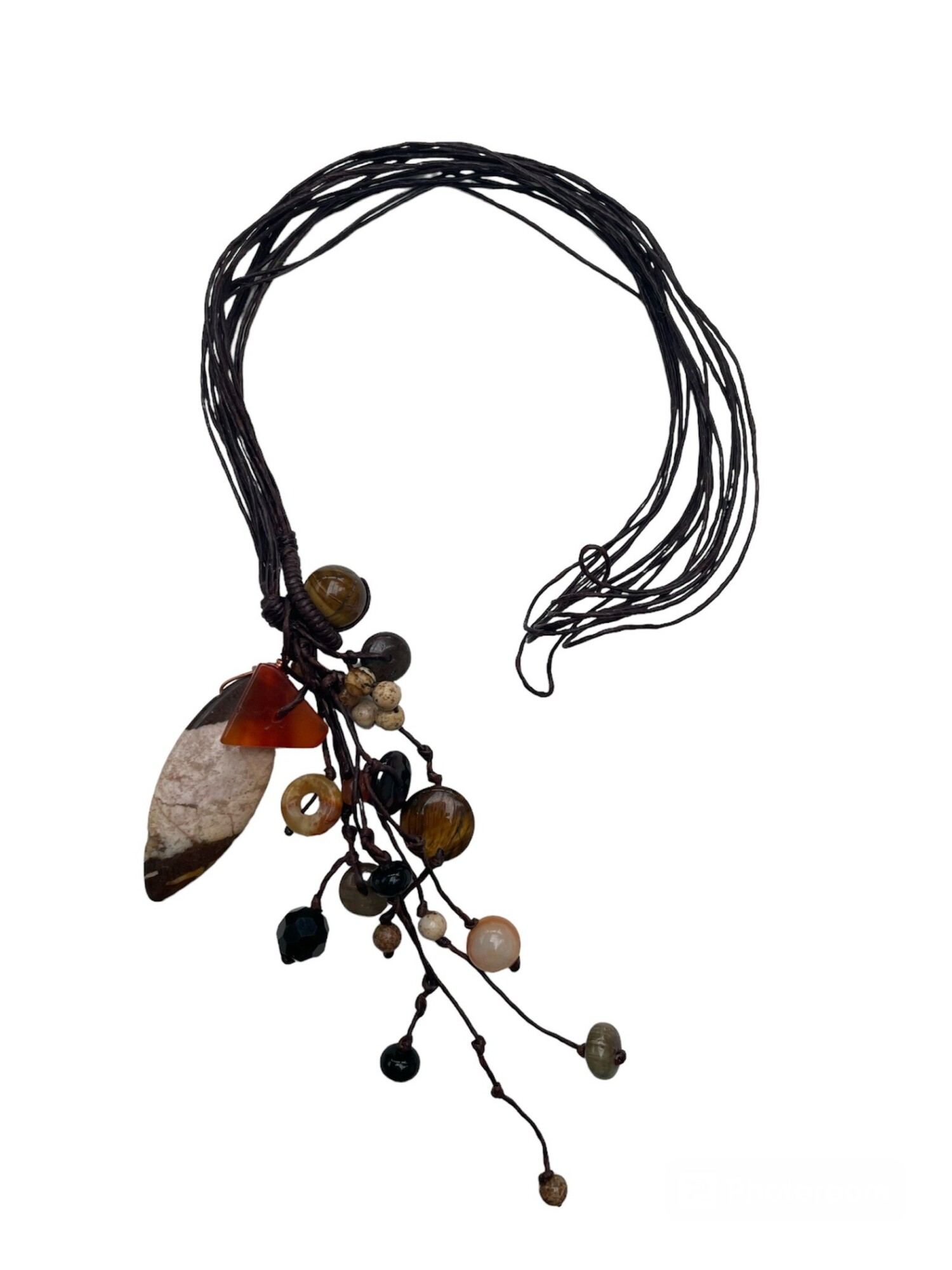 Collier en fil de soie et pierres naturelles