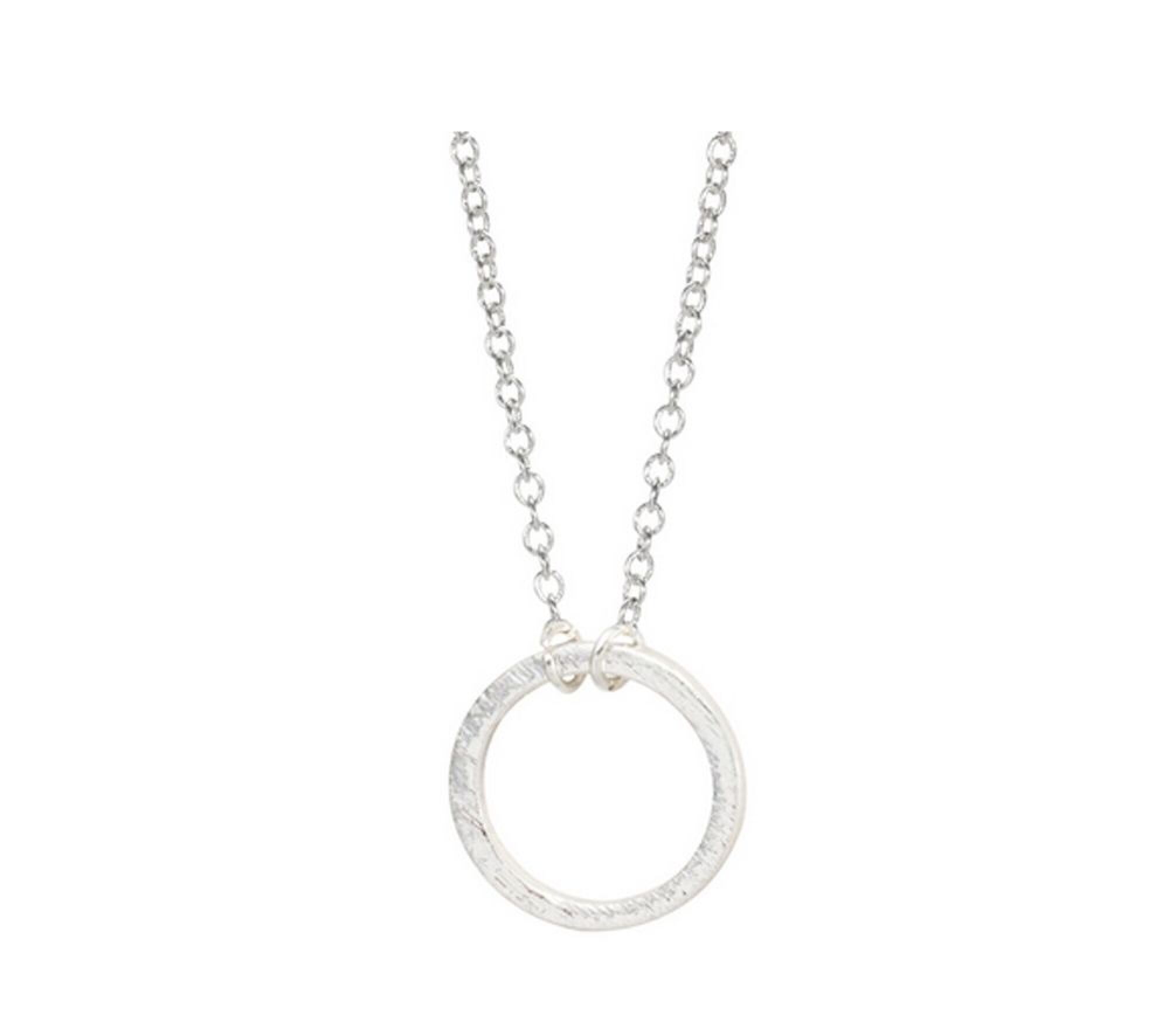 Collier fantaisie avec cercle doré ou argenté
