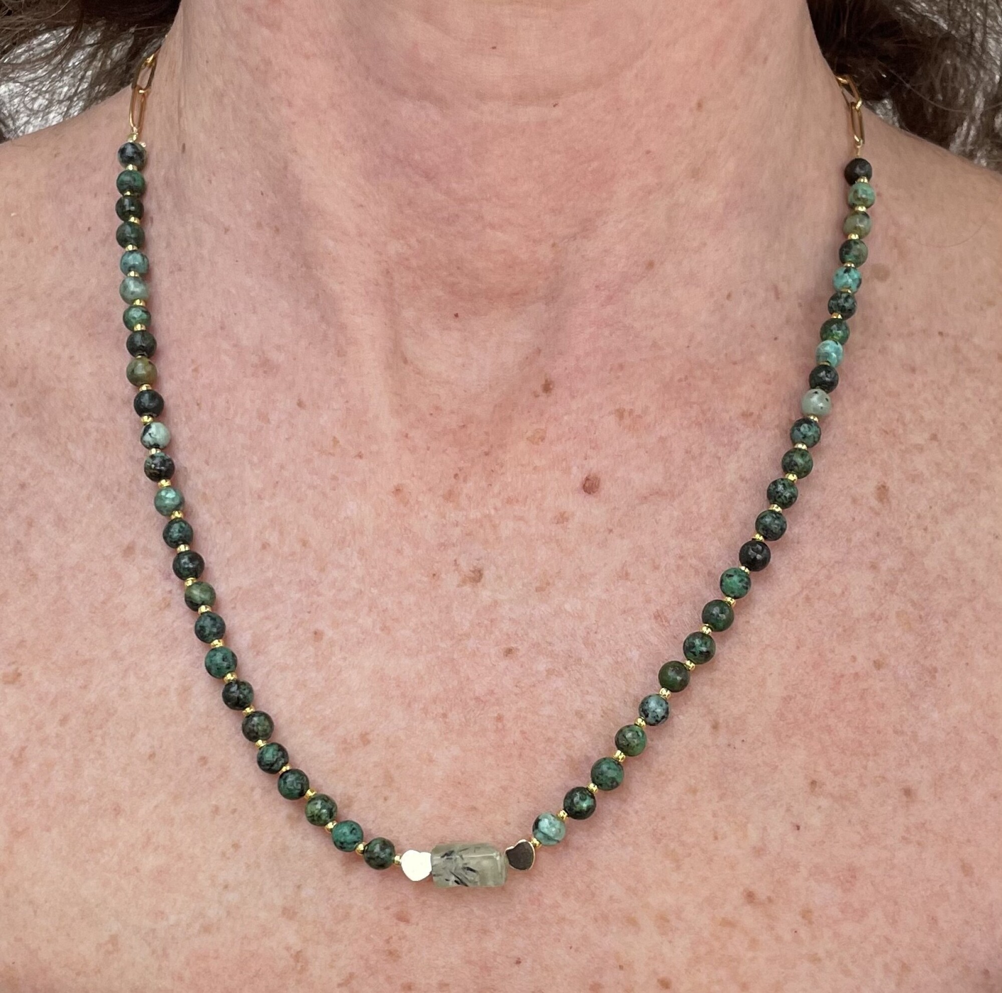Collier perles de turquoises africaines
