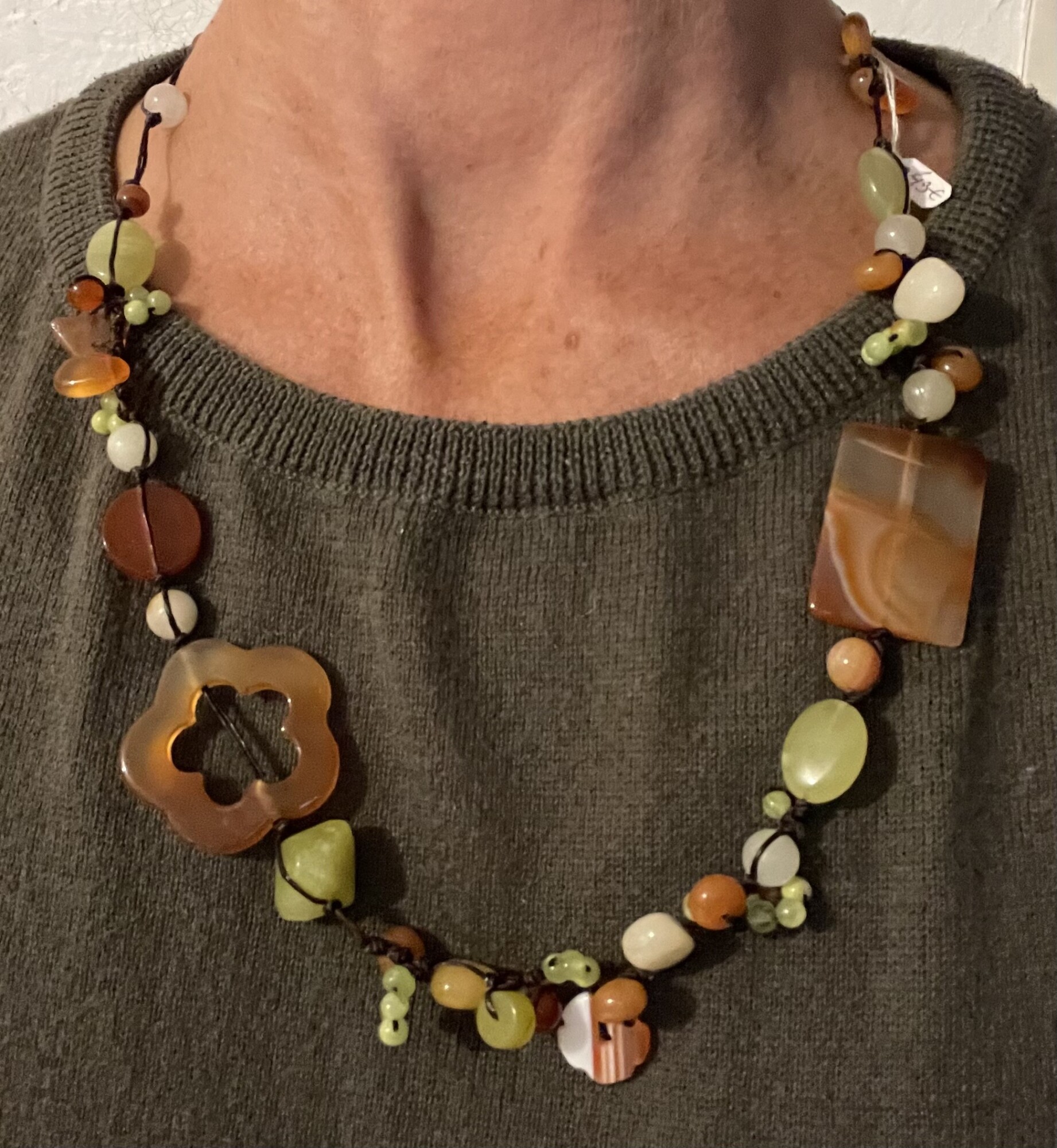 Collier pierres et fil de soie