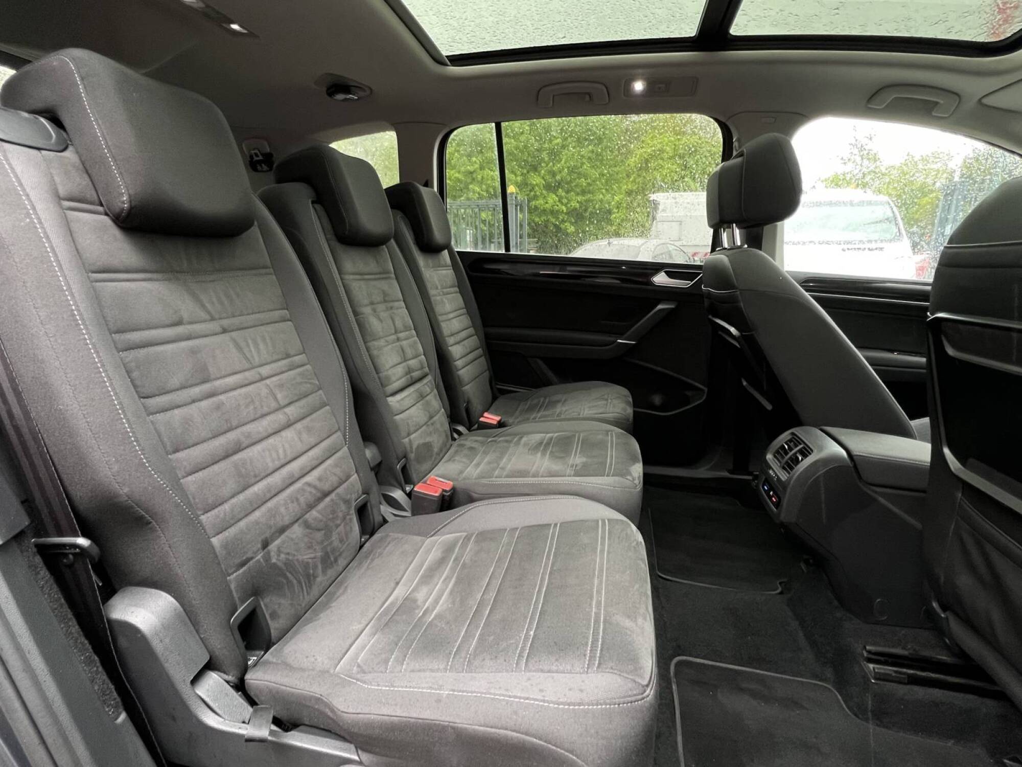 Volkswagen Touran III Carat 1.4 TSI 150 Bluemotion