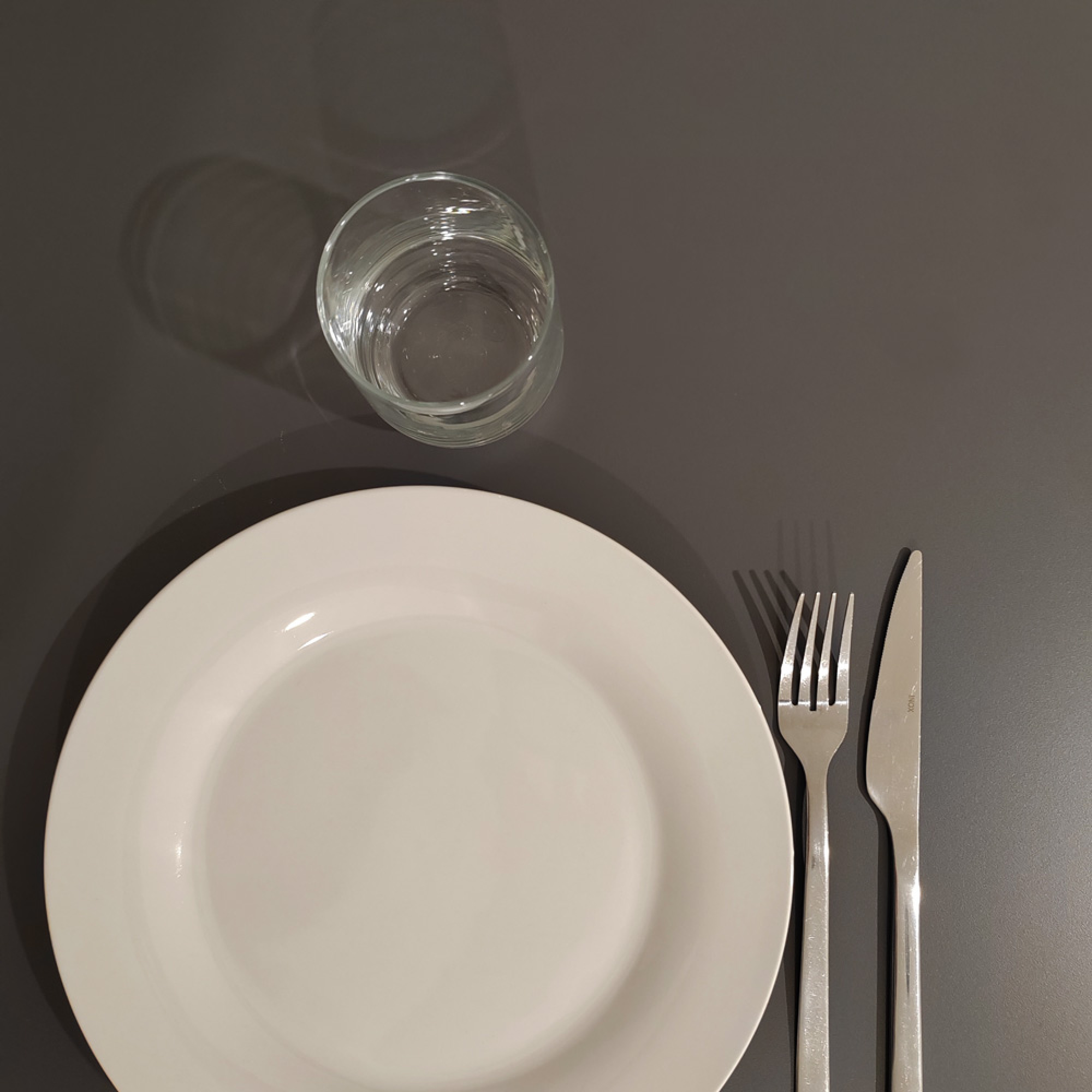 Lot de 1 table pliable gris anthracite + 2 chaises pour terrasse