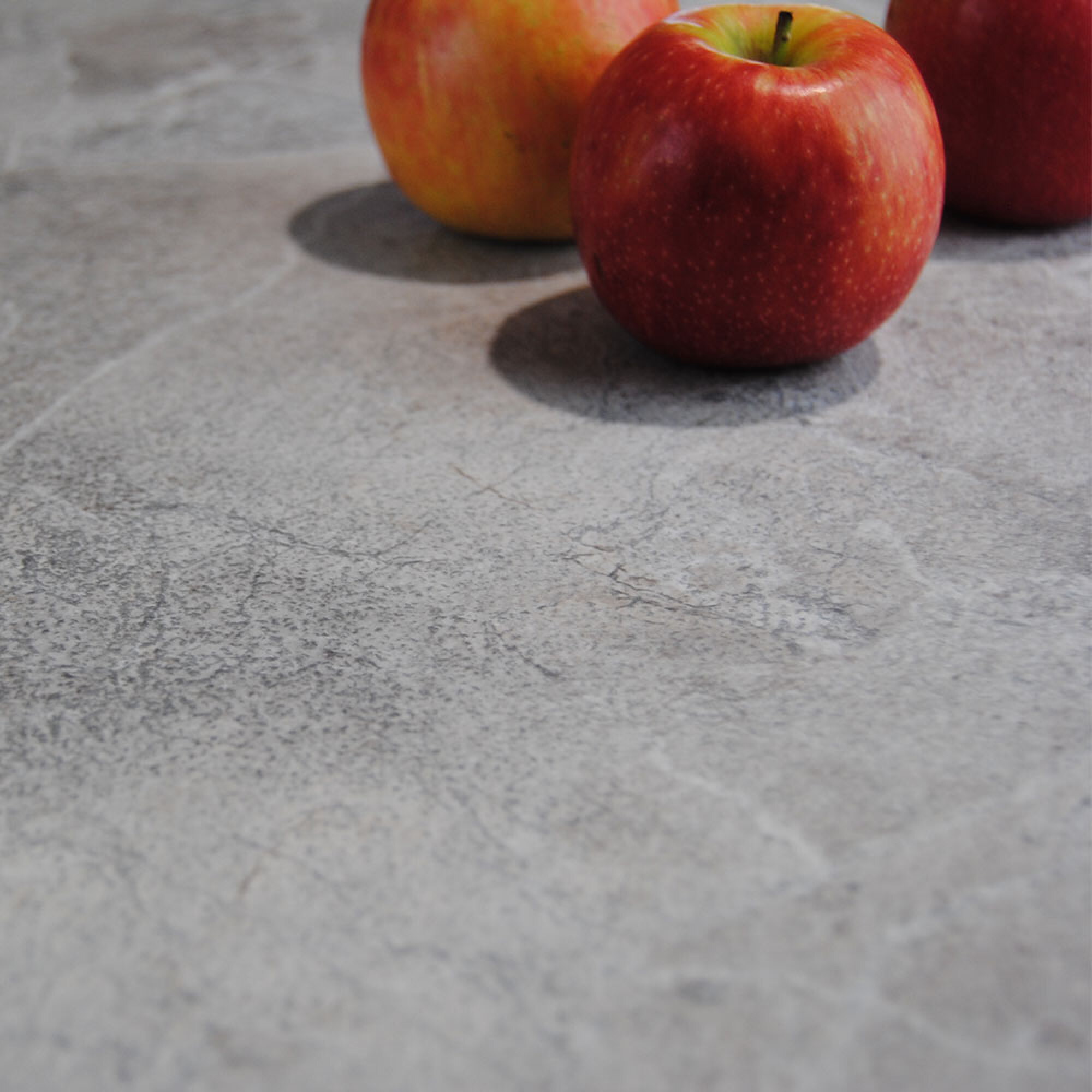 Lot de 1 table pliable pierre claire h90cm + 2 chaises hautes pour terrasse