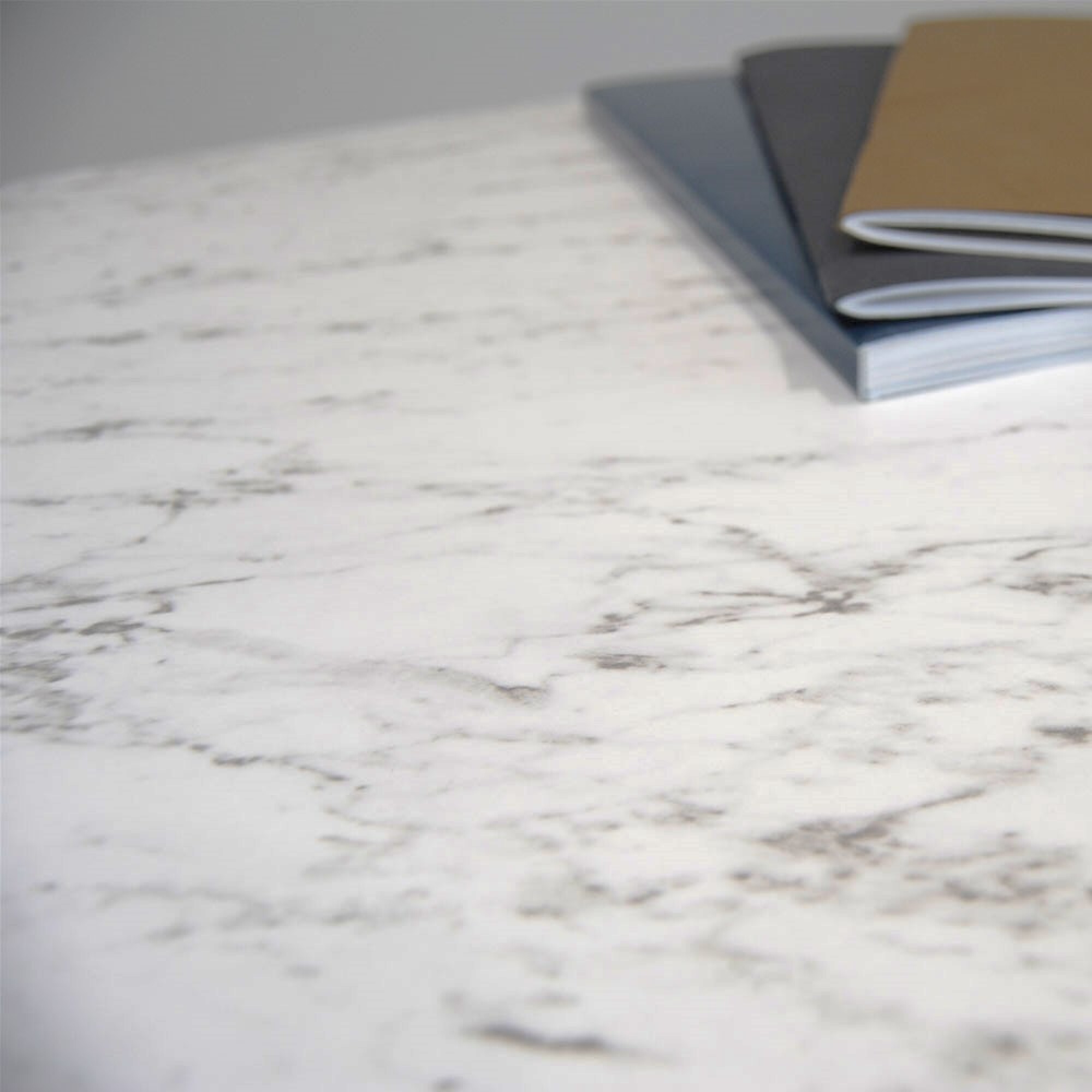 Plateau 70x70 decor marbre calacata