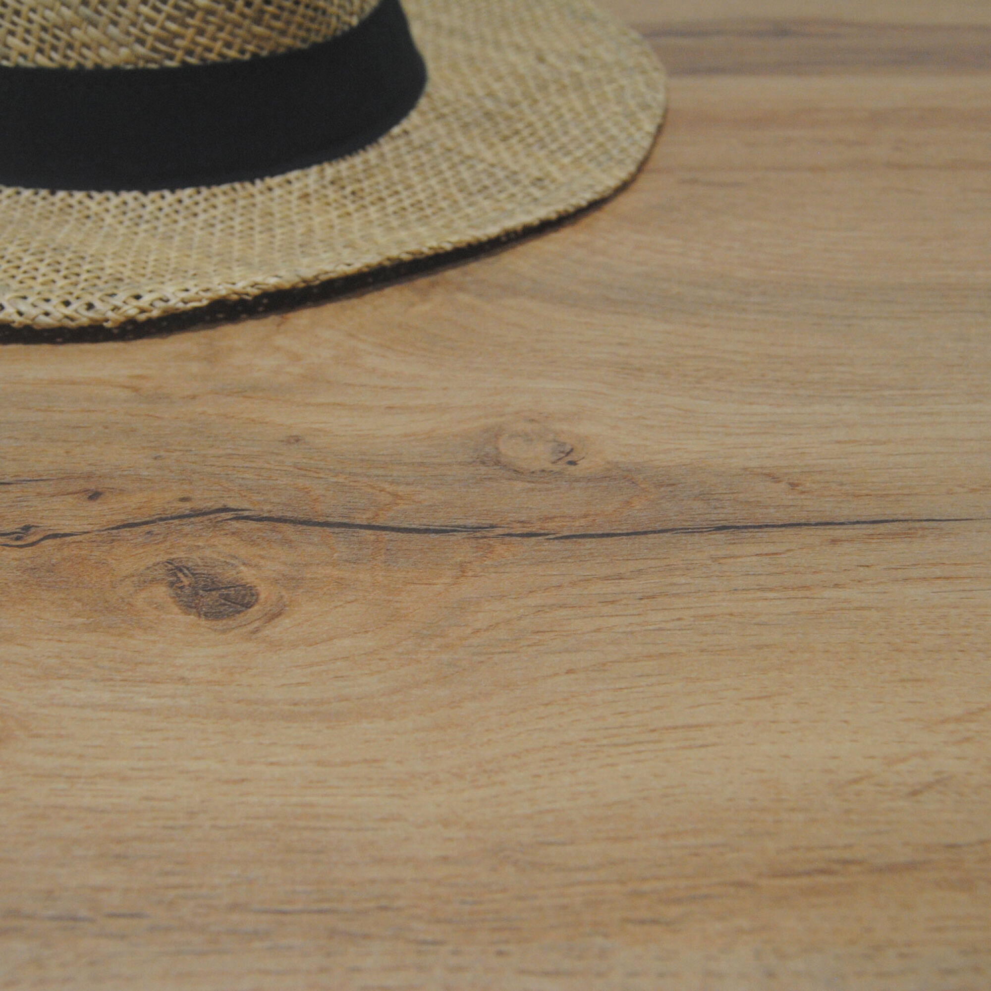 Table 120x70cm - modèle Round chene armor