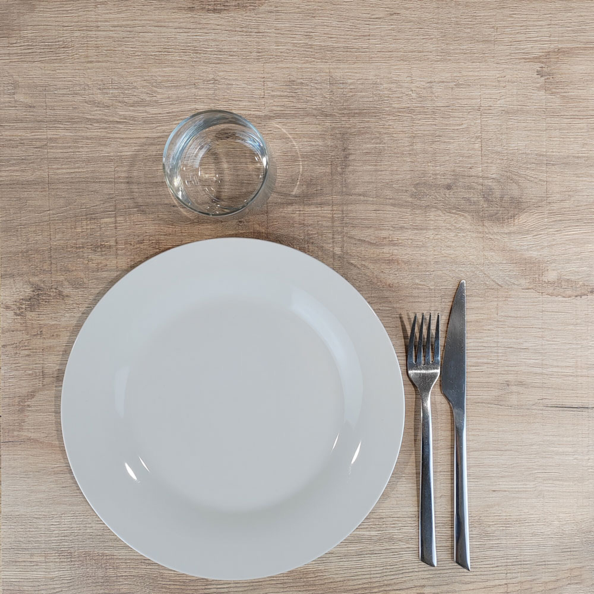 Table 70x70cm - modèle Round bois tanin naturel