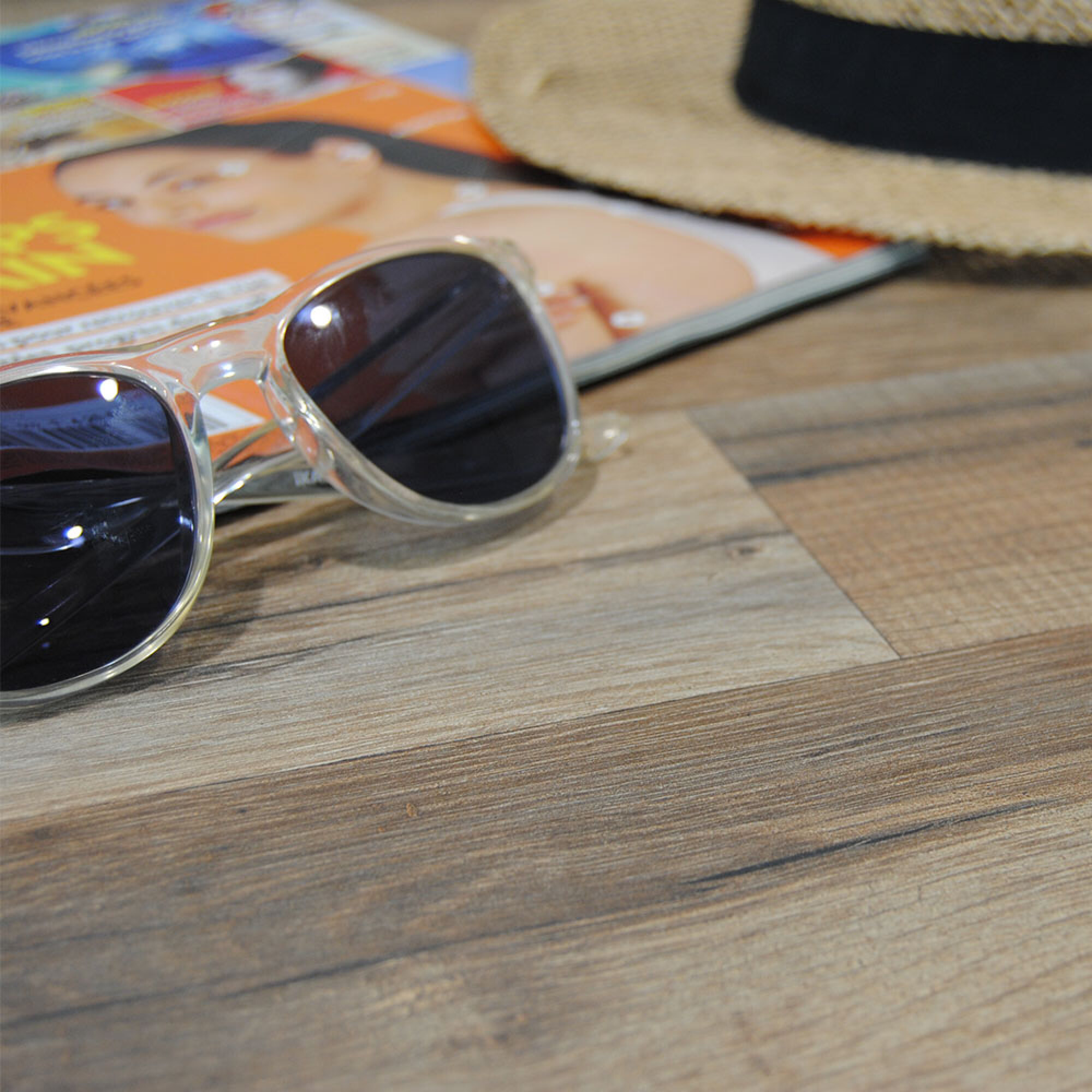 Table 70x70cm - modèle Round vieux plancher