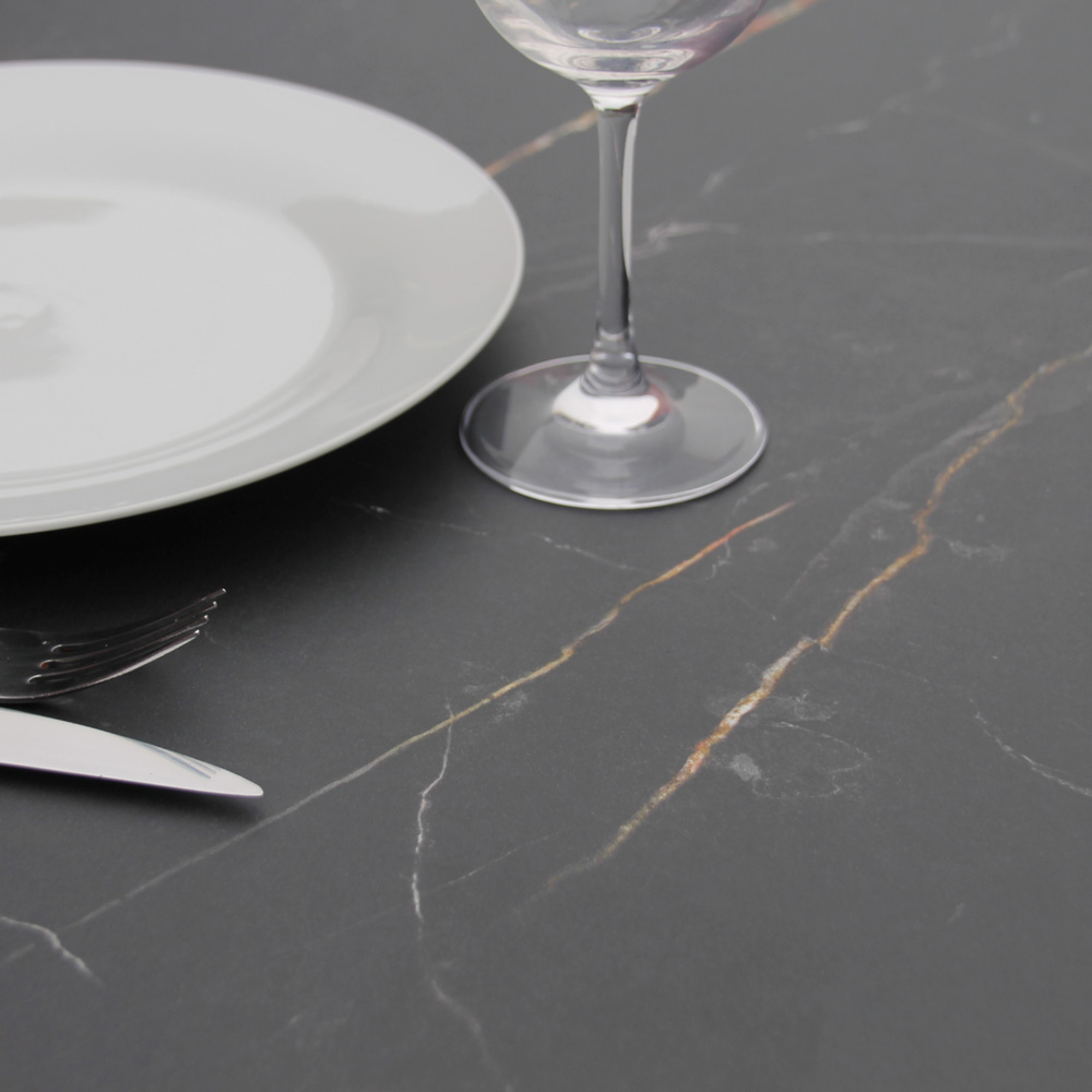 Table ronde Ø80cm - modèle Bazila marbre elite