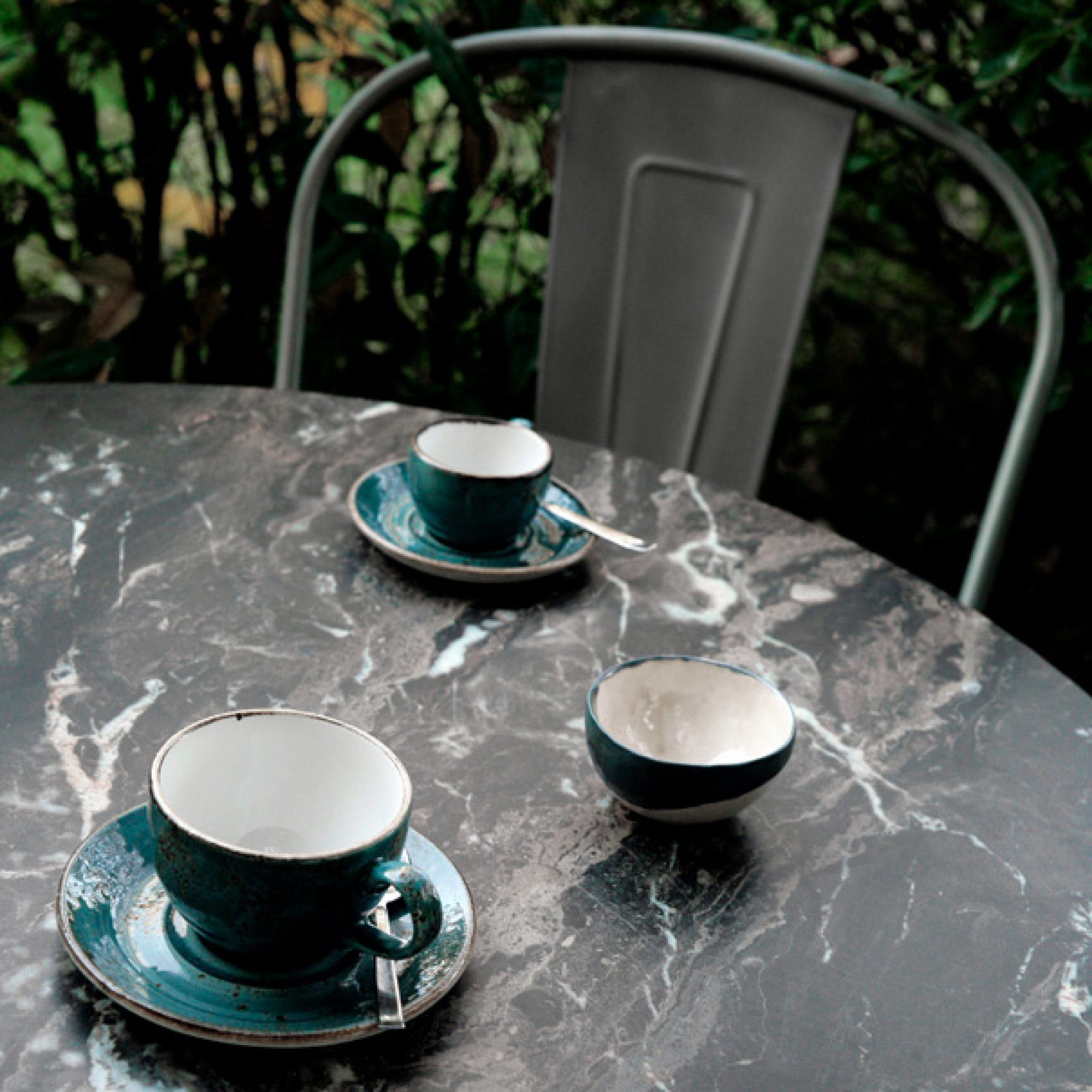 Table ronde Ø80cm - modèle Bazila marbre royal