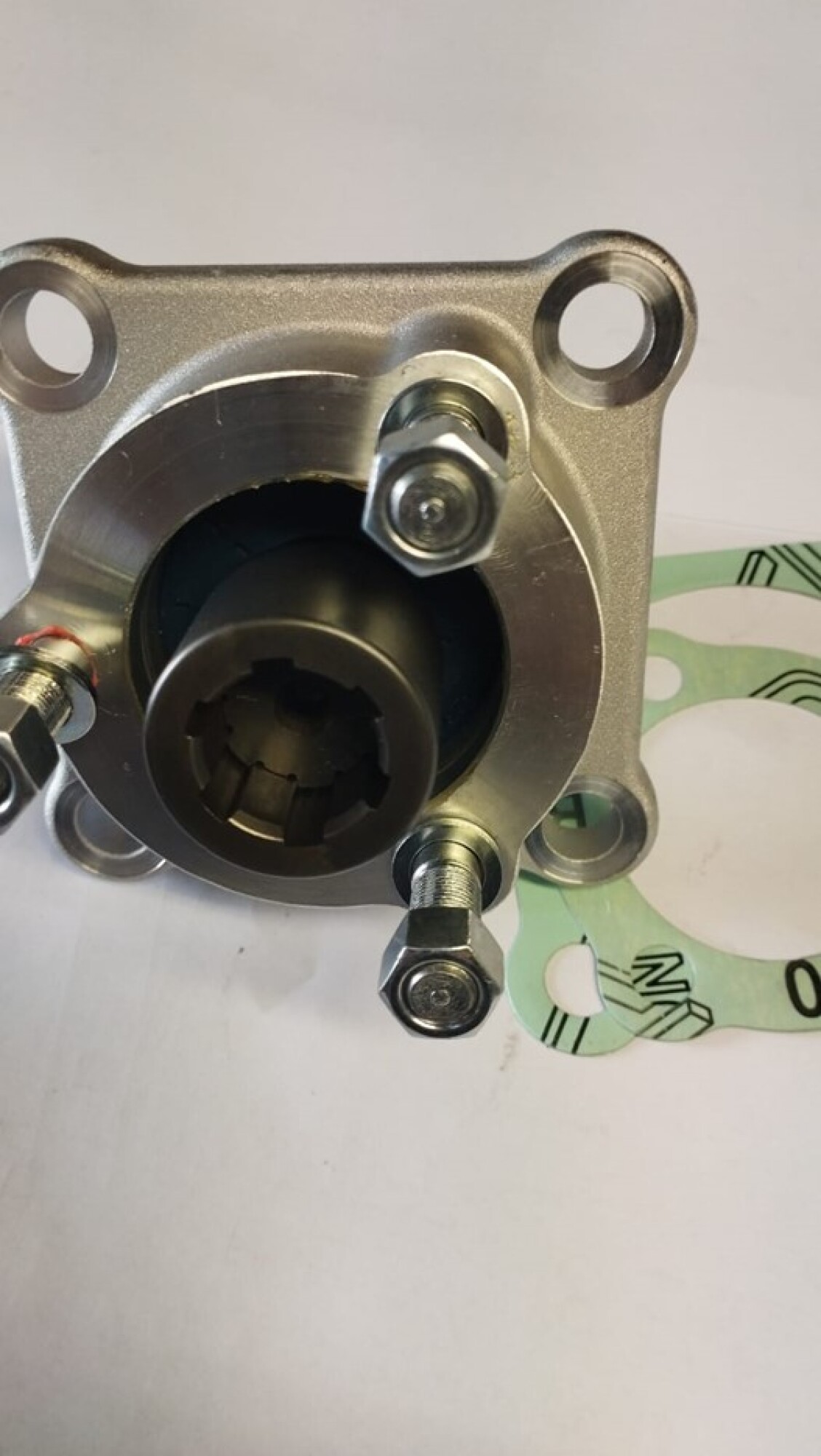 Adaptateur 4 trous prise de mouvement / 3 trous pompe