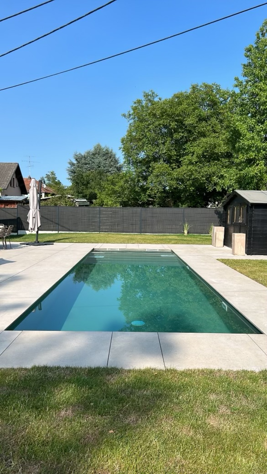 Installation piscine complète (canalisations, local technique, liner, volet immergé)