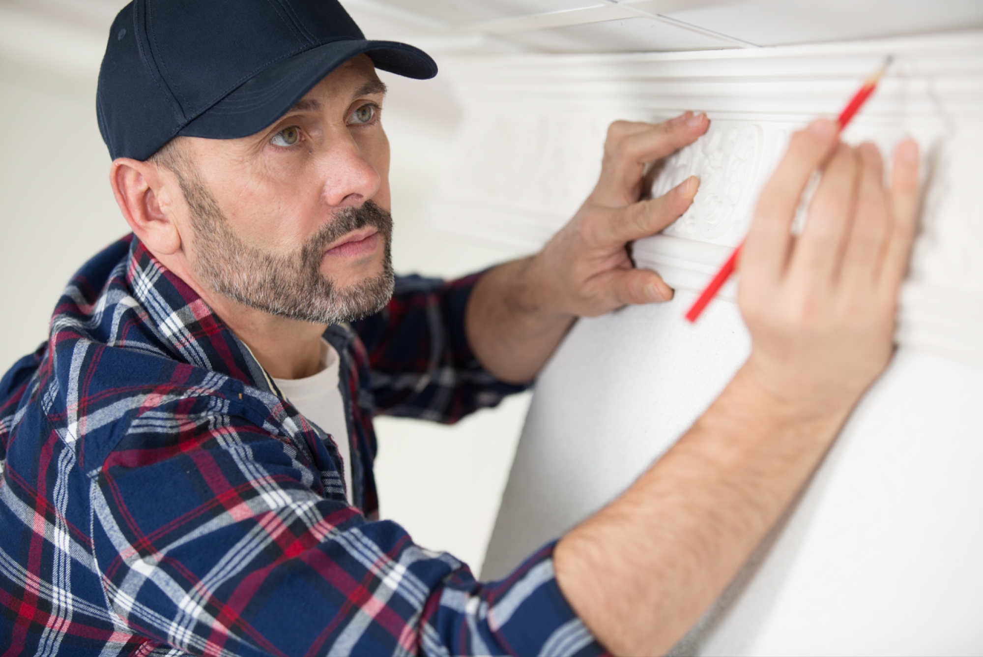 Pose de frises décoratives adhésives